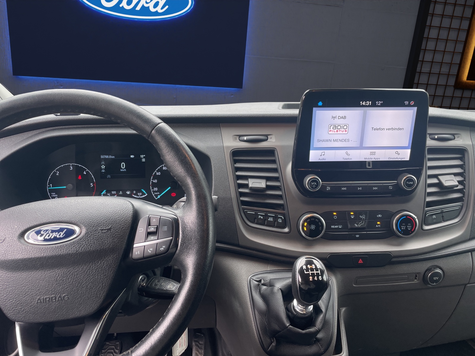 FORD Transit Custom Van 300 L1 2.0 TDCi 105 PS Trend-image-11