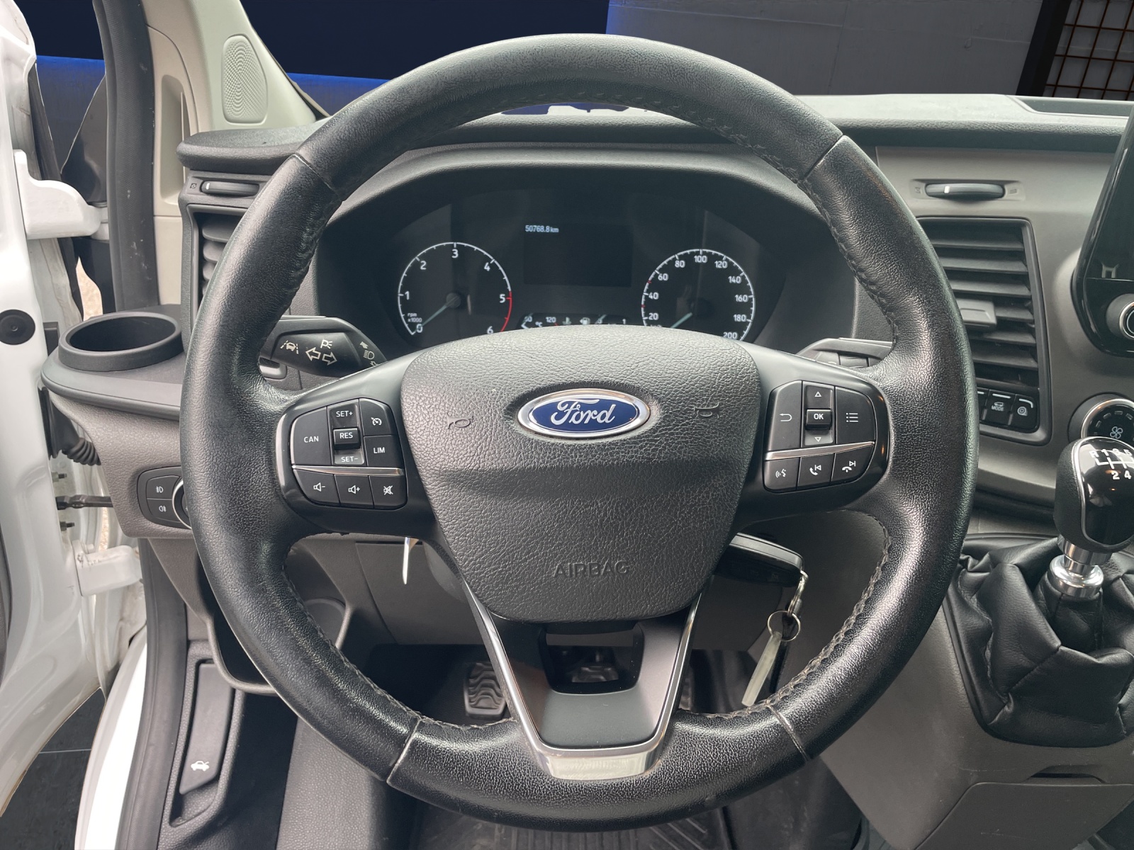 FORD Transit Custom Van 300 L1 2.0 TDCi 105 PS Trend-image-9