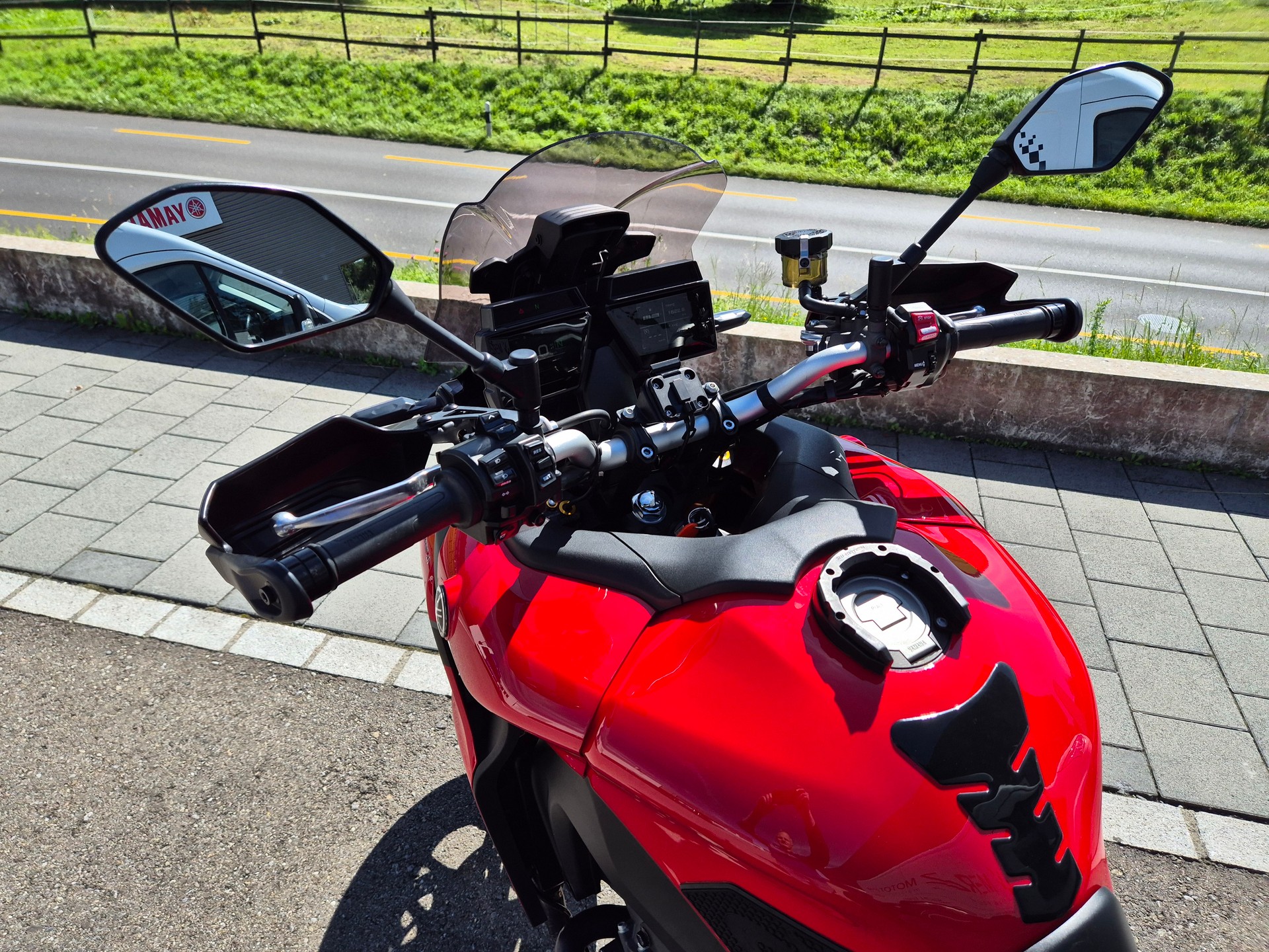 YAMAHA Tracer 9 GT-image-2