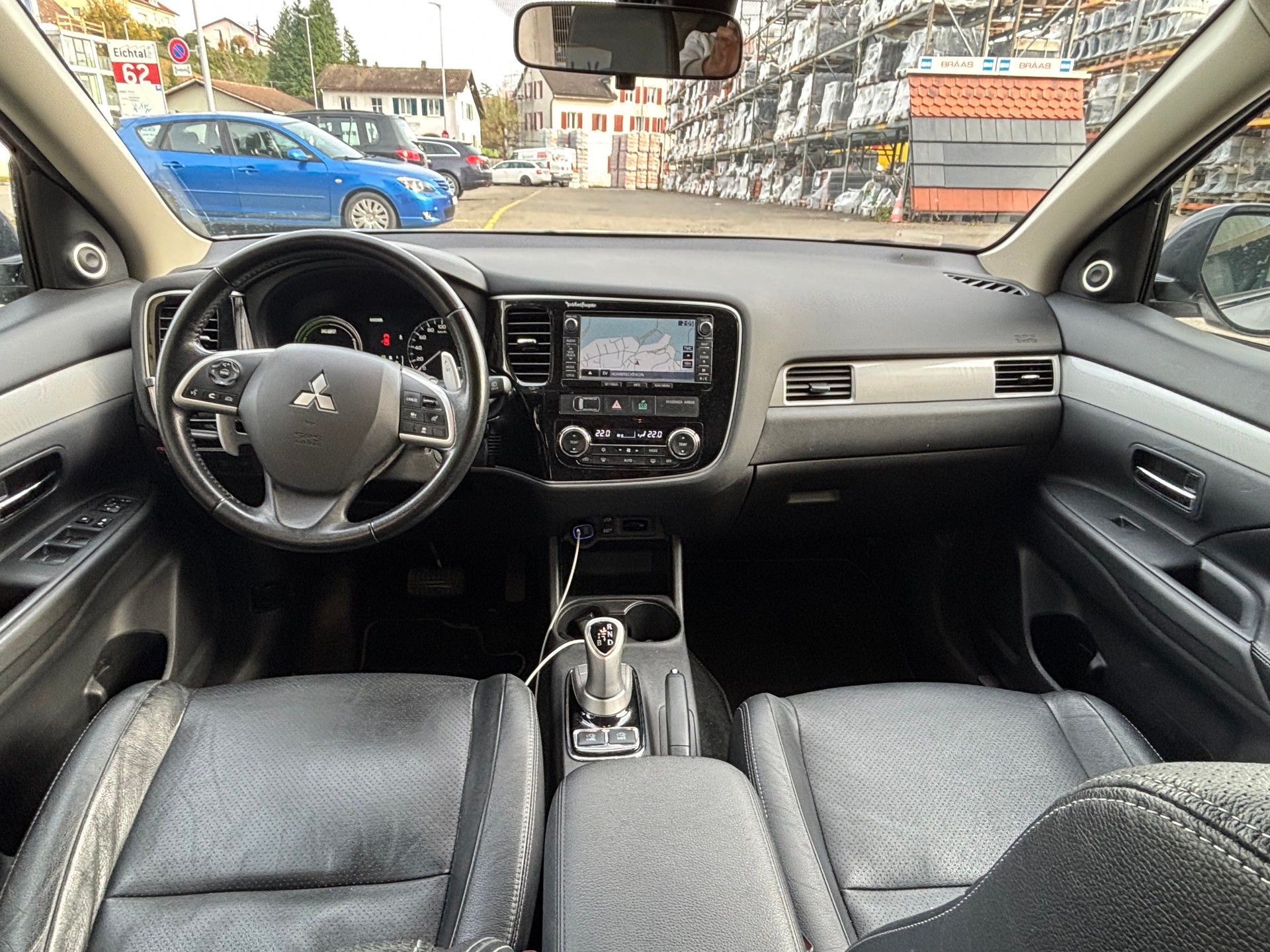 MITSUBISHI Outlander 2.0 PHEV Intense-image-7