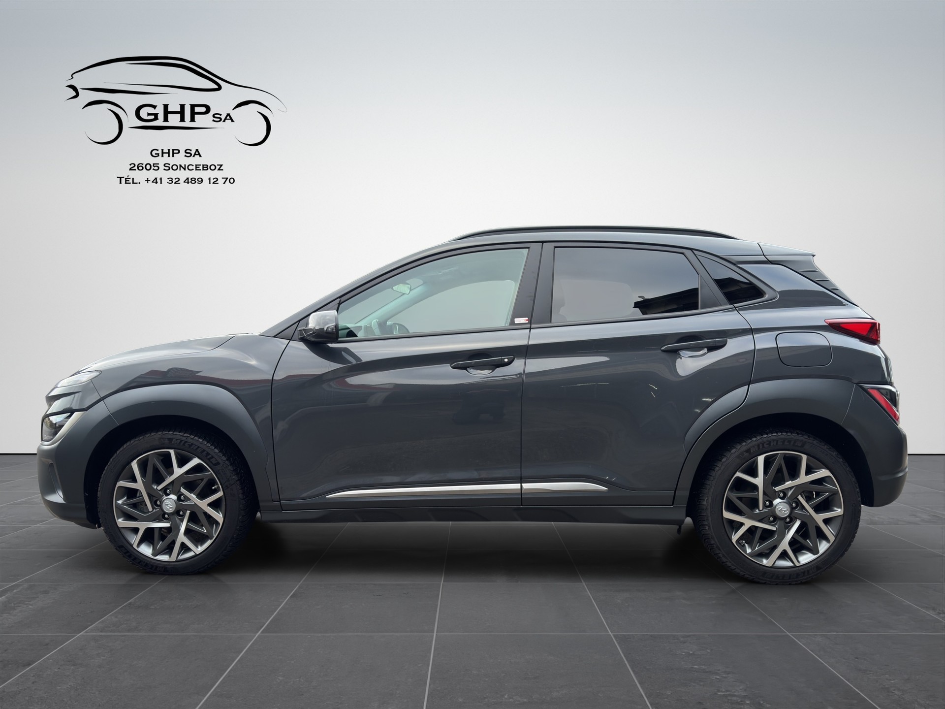 HYUNDAI Kona 1.6 GDi HEV Amplia DCT-image-6