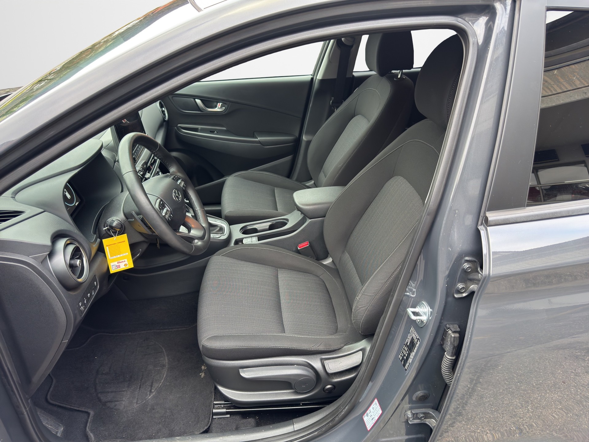 HYUNDAI Kona 1.6 GDi HEV Amplia DCT-image-8