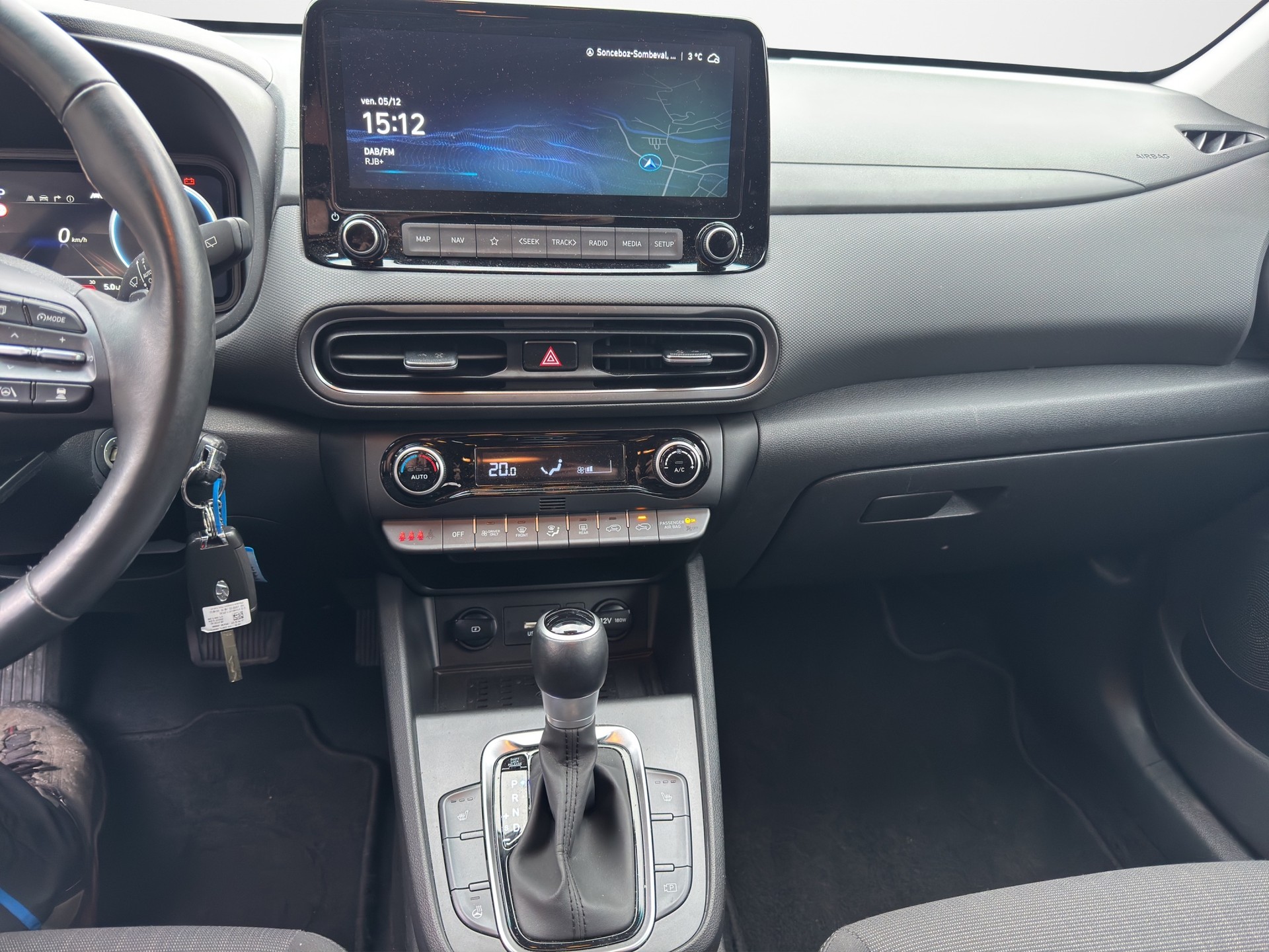 HYUNDAI Kona 1.6 GDi HEV Amplia DCT-image-14