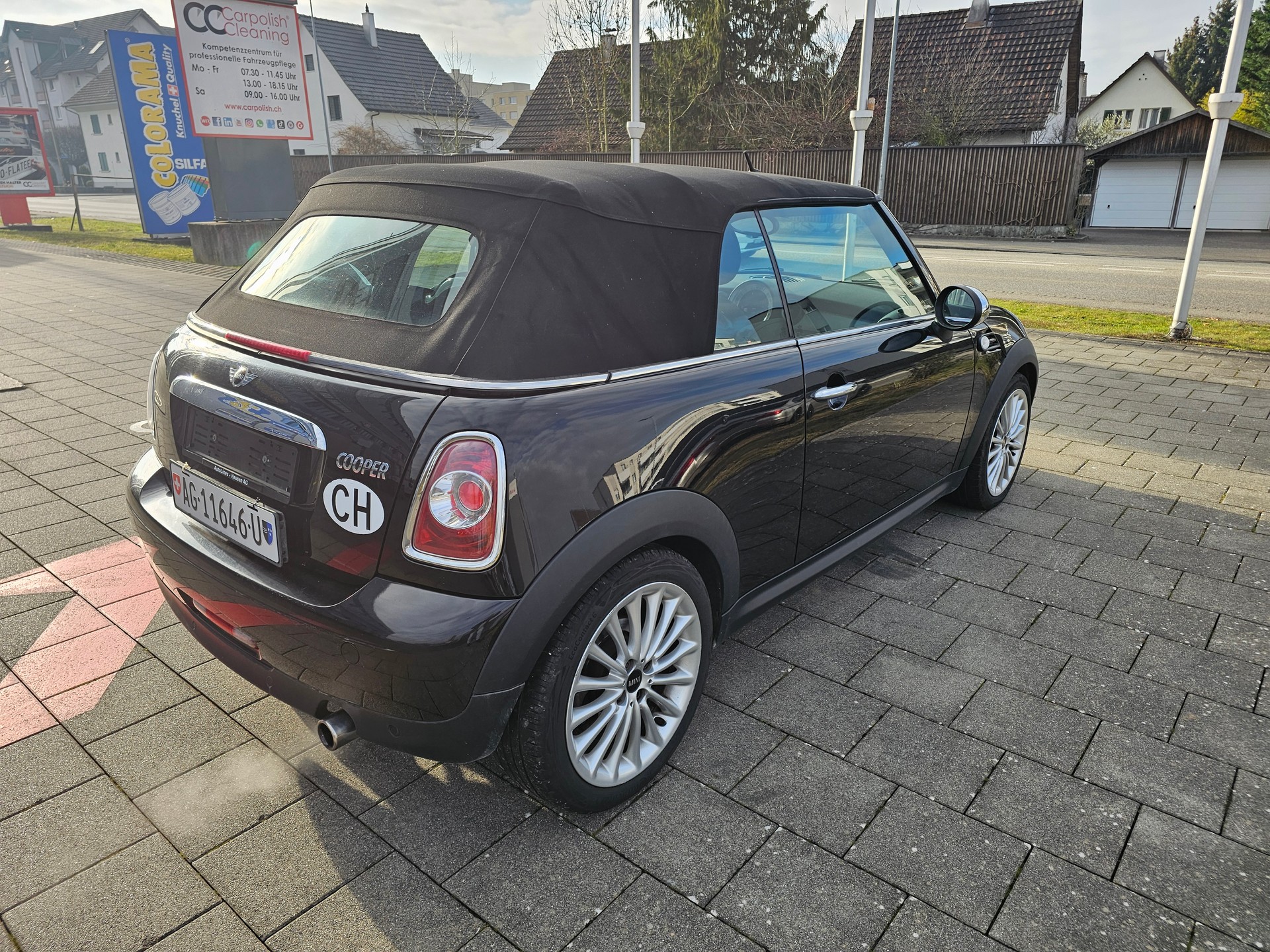 MINI Cooper Cabriolet-image-4