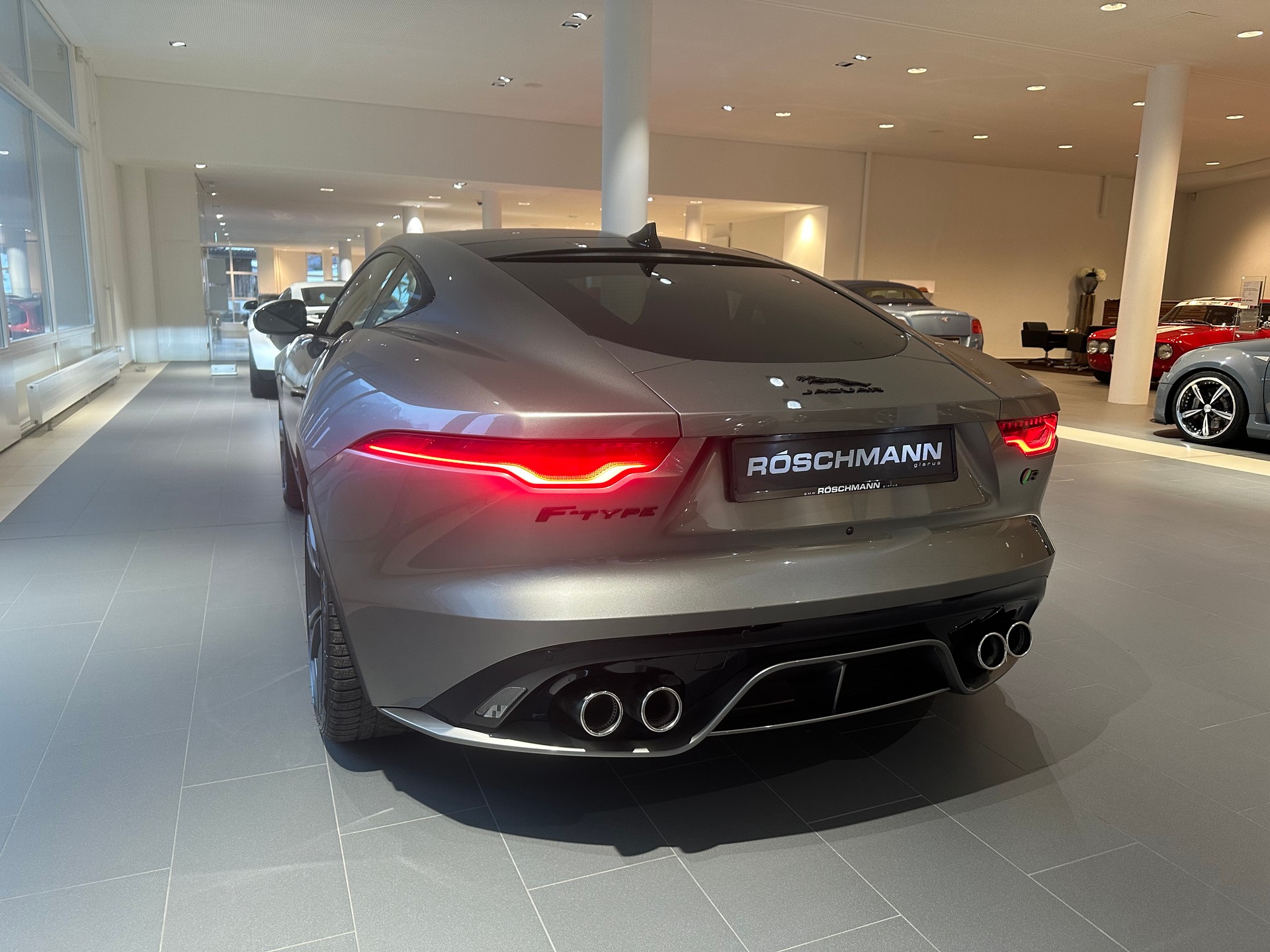 JAGUAR F-Type Coupé 5.0 V8 R75 SVR Automatik AWD-image-6
