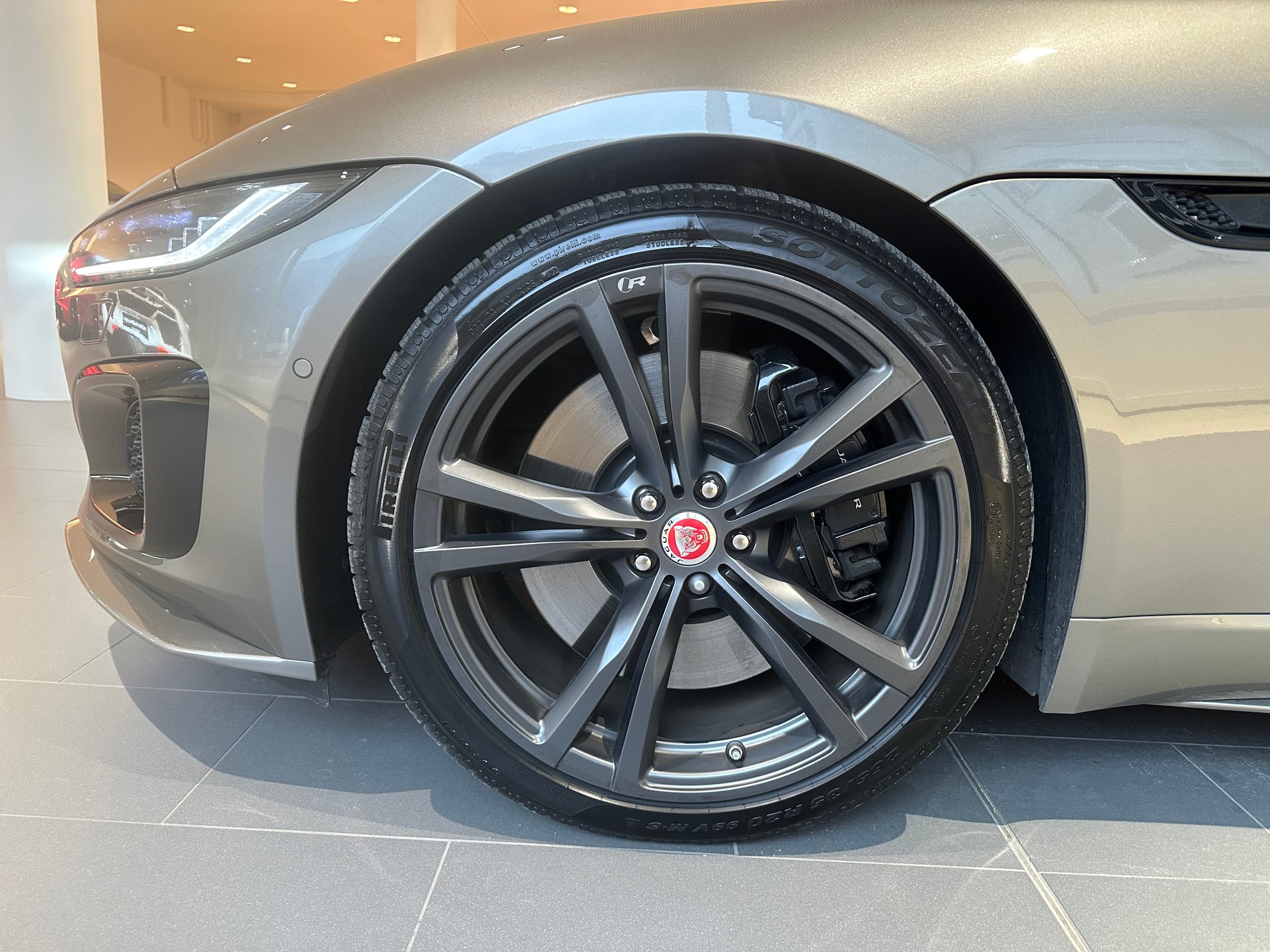 JAGUAR F-Type Coupé 5.0 V8 R75 SVR Automatik AWD-image-7