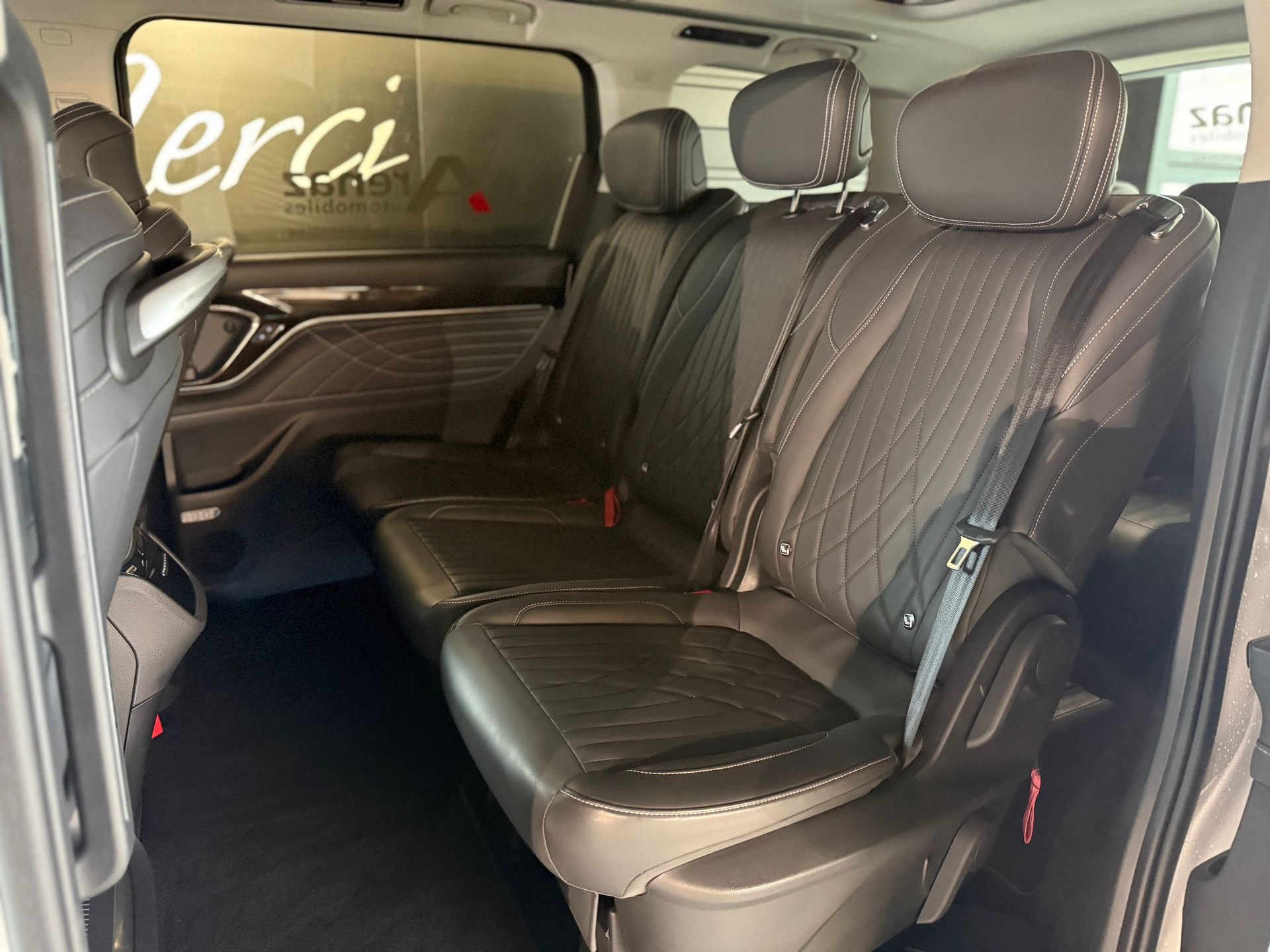 MAXUS Mifa 9 Luxury 90kWh 8 Pl.-image-6