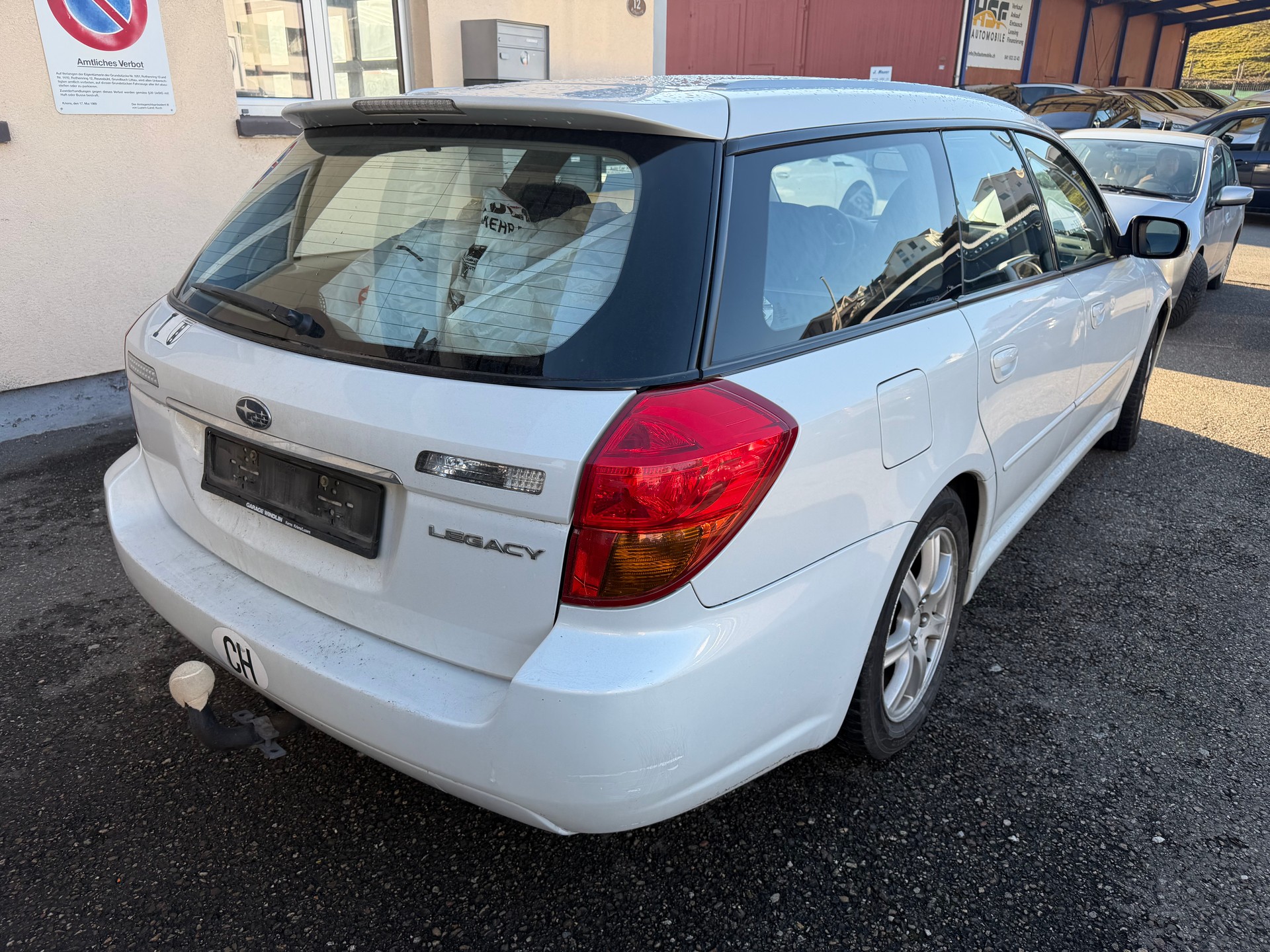 SUBARU Legacy 2.0i AWD Swiss-image-3