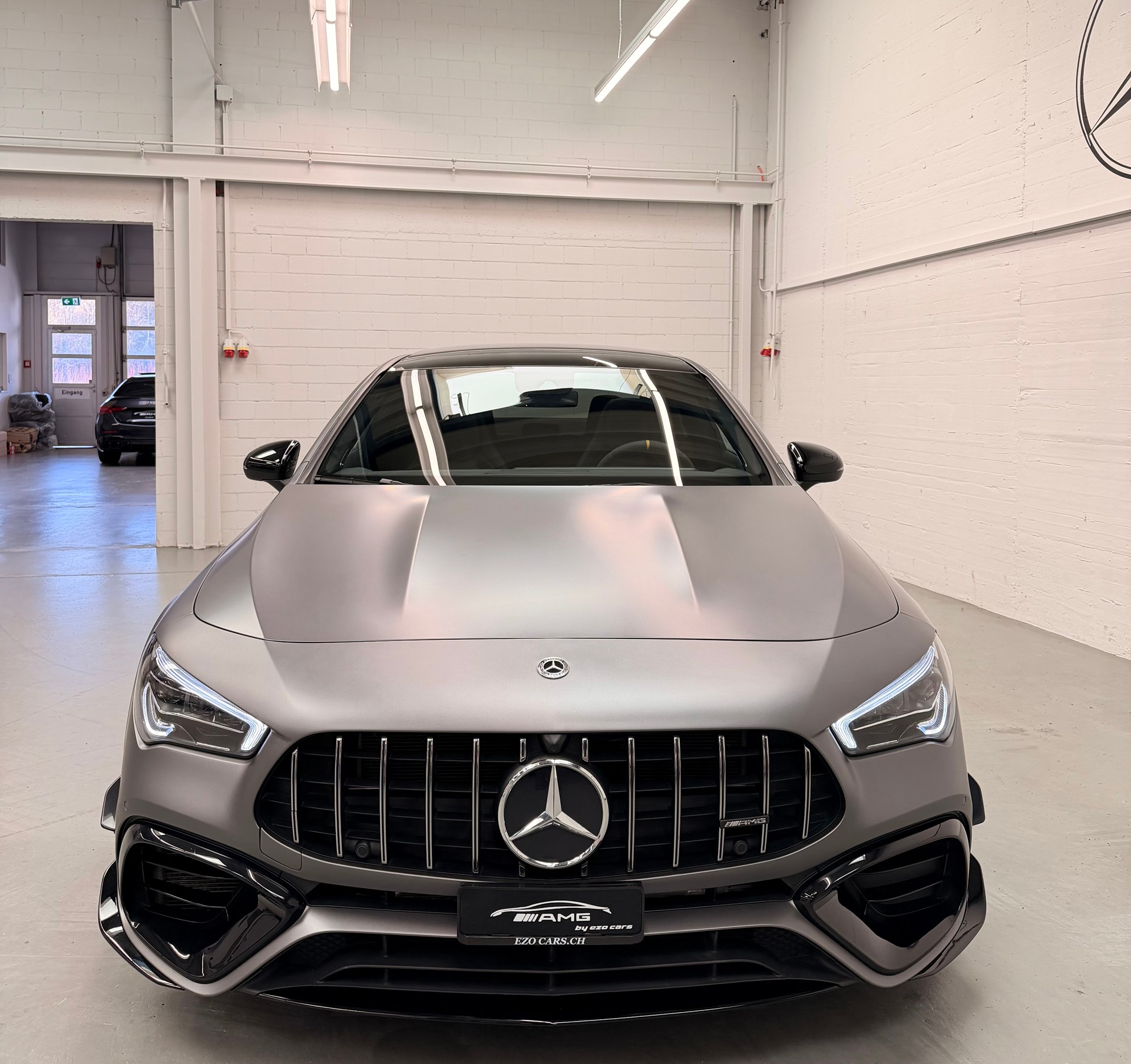MERCEDES-BENZ CLA 45 S AMG 4Matic+ 8G-DCT Mattgray Black Performance Aktionsleasing ab 499.- mit 2 Jahre Garantie op-showroom-element-2