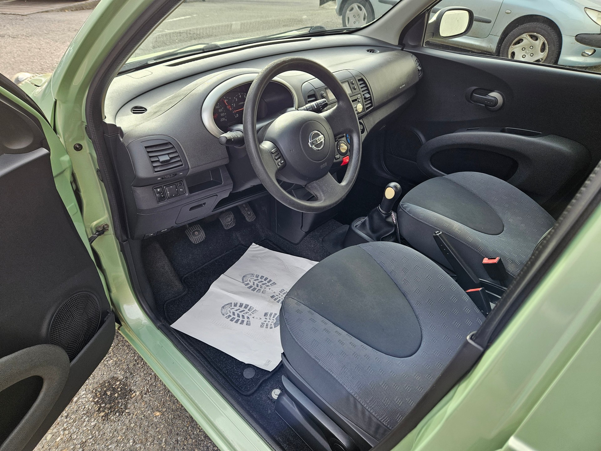NISSAN Micra 1.2 helvetic.com-image-6