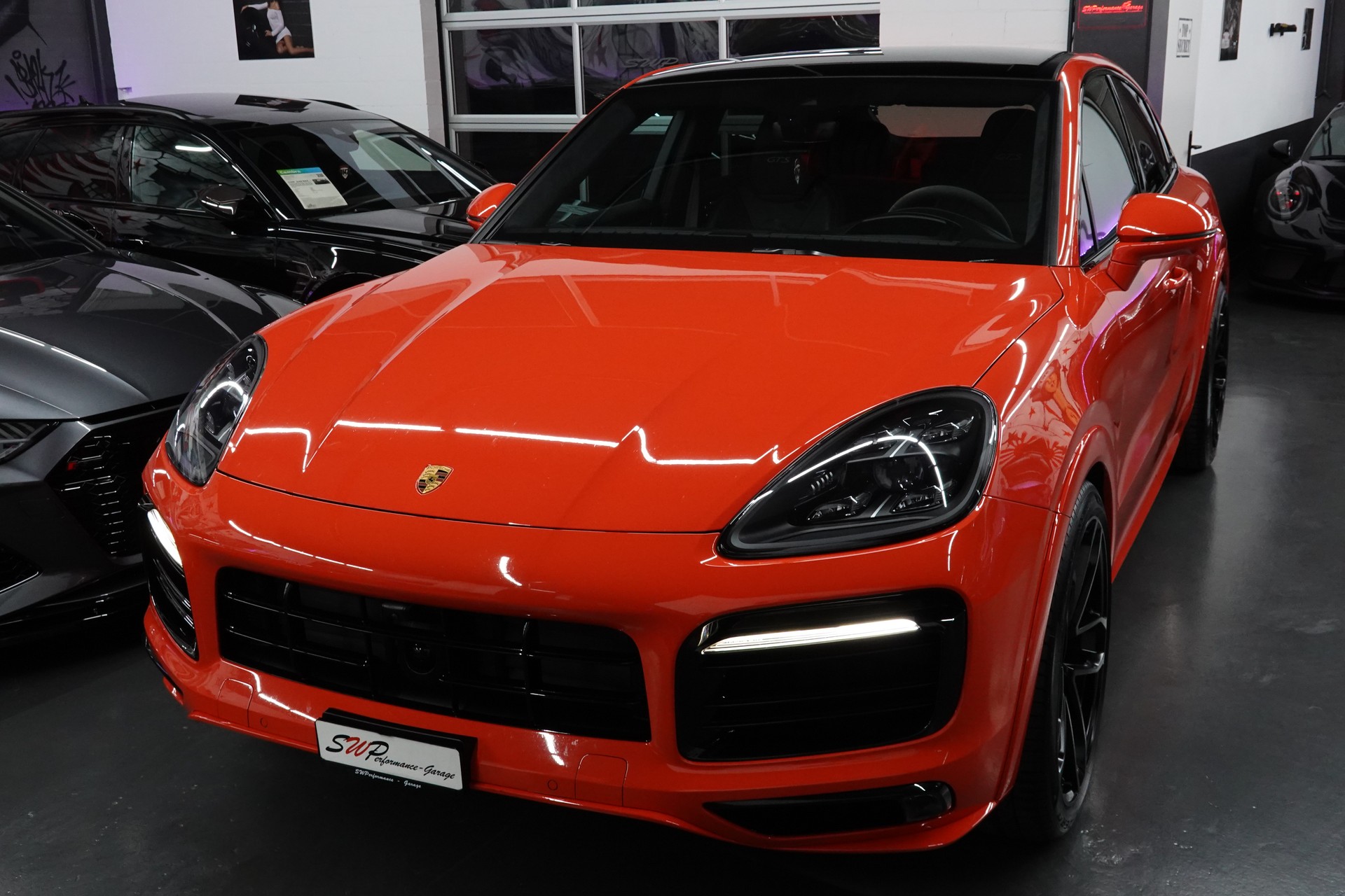 PORSCHE CAYENNE GTS COUPE 5-PLÄTZER PTS LAVA ORANGE CH-FZ 22"ALUS. ON TOP-showroom-element-2