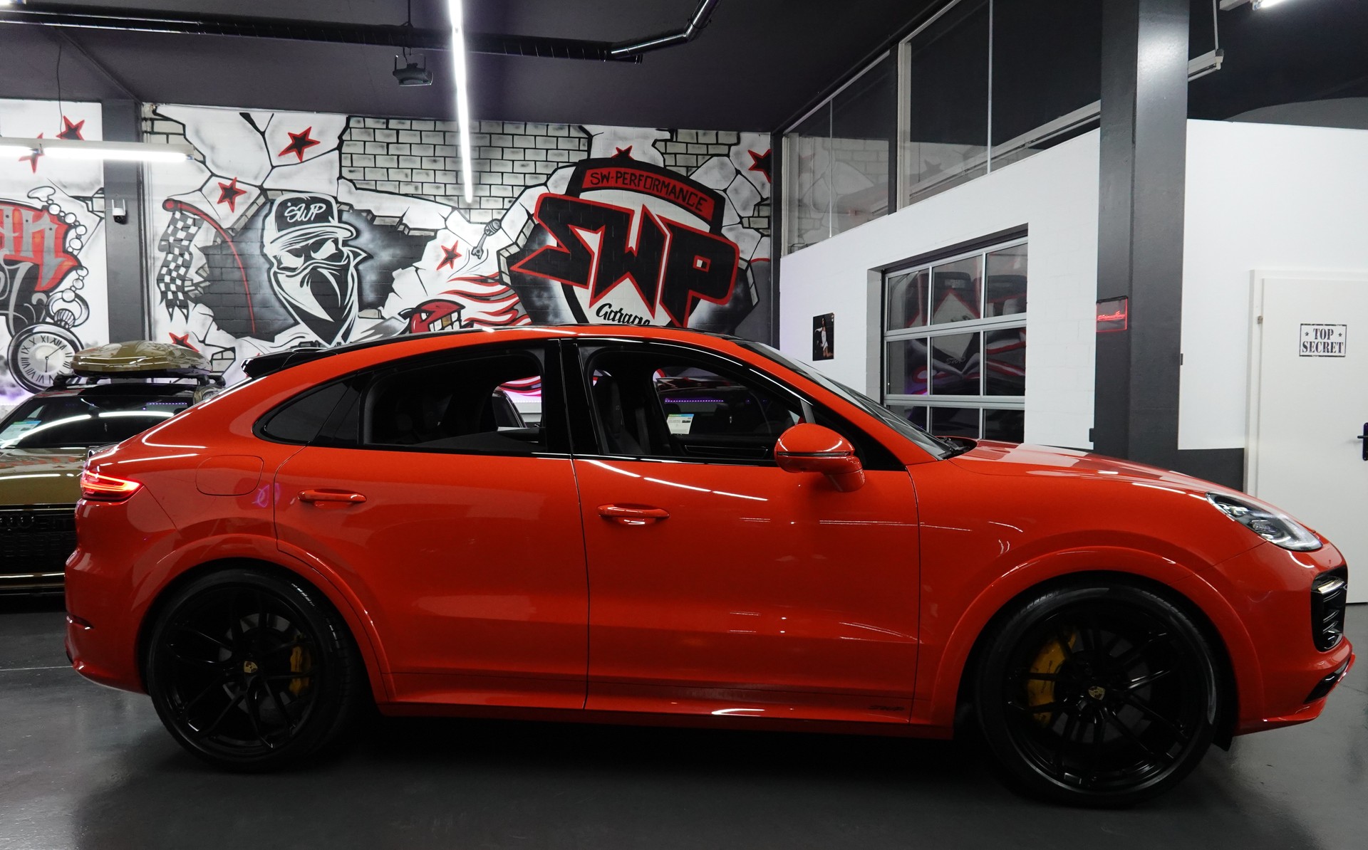 PORSCHE CAYENNE GTS COUPE 5-PLÄTZER PTS LAVA ORANGE CH-FZ 22"ALUS. ON TOP-image-54