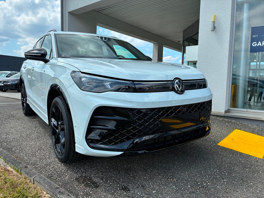 VW Tiguan 2.0 TSI DSG R-Line 4Motion-showroom-element-1