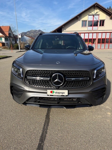MERCEDES-BENZ GLB 250 4Matic AMG Line 8G-Tronic-showroom-element-1