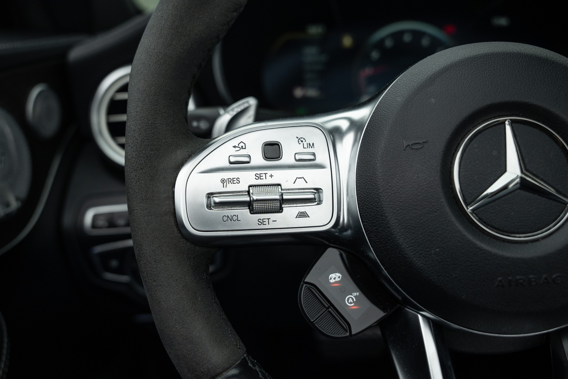 MERCEDES-BENZ C 63 S AMG BRABUS 9G-tronic-image-19