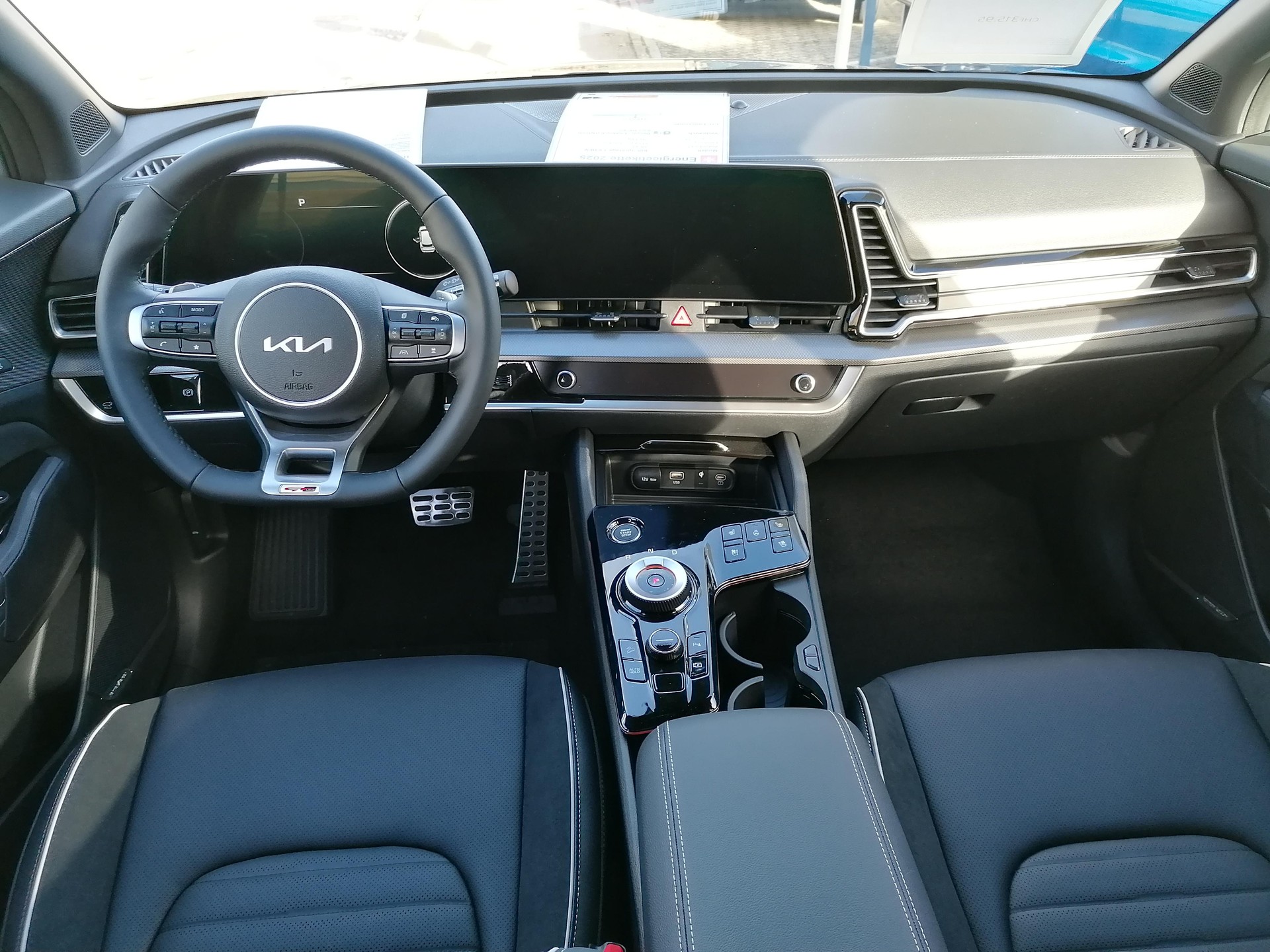 KIA Sportage 1.6 T-GDi PHEV GT-Line-image-5