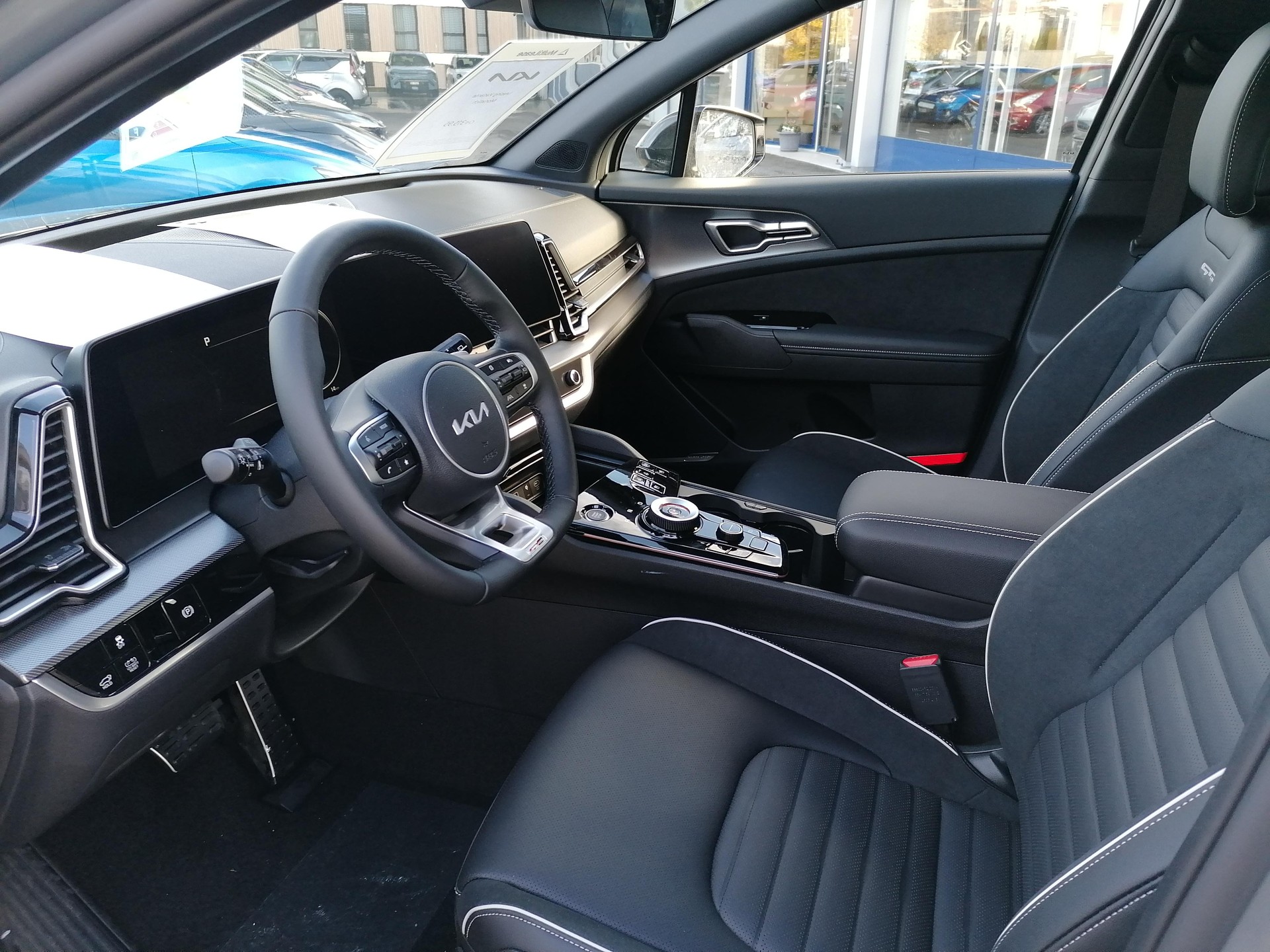 KIA Sportage 1.6 T-GDi PHEV GT-Line-image-6