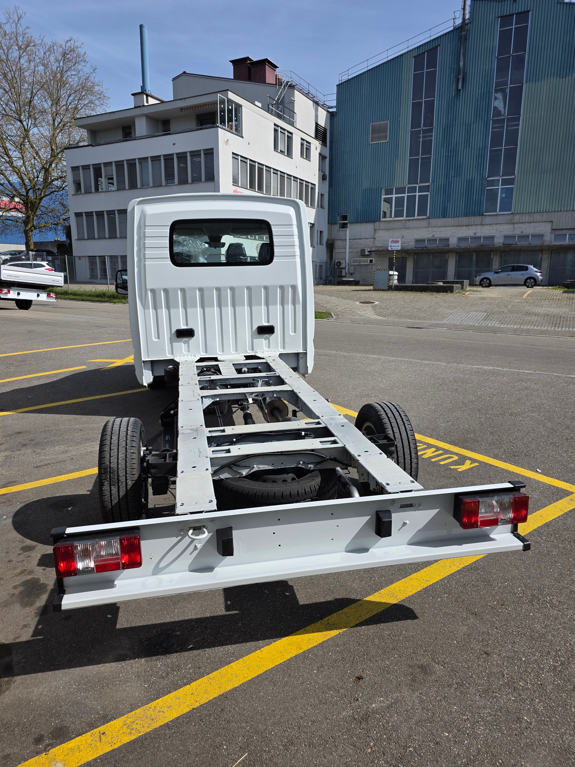 MAXUS Deliver 9 2.0D L3 RWD Luxury L3-image-4