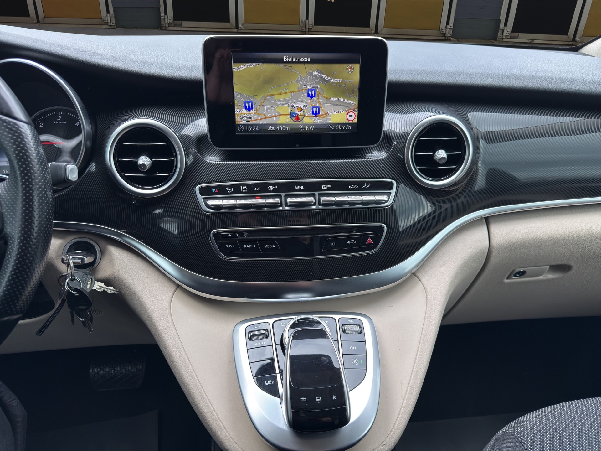 MERCEDES-BENZ Marco Polo 220 d-image-17