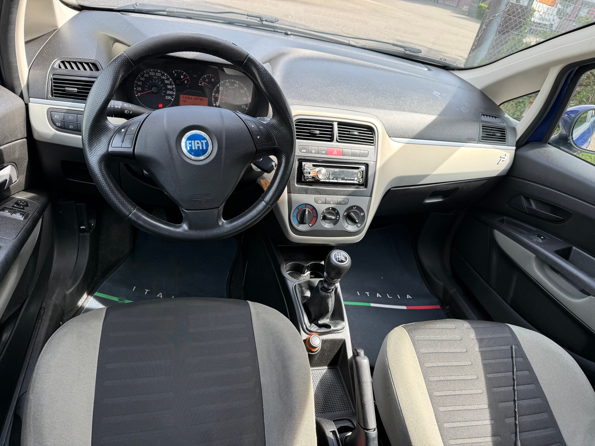 FIAT Punto 1.4 Active-image-8