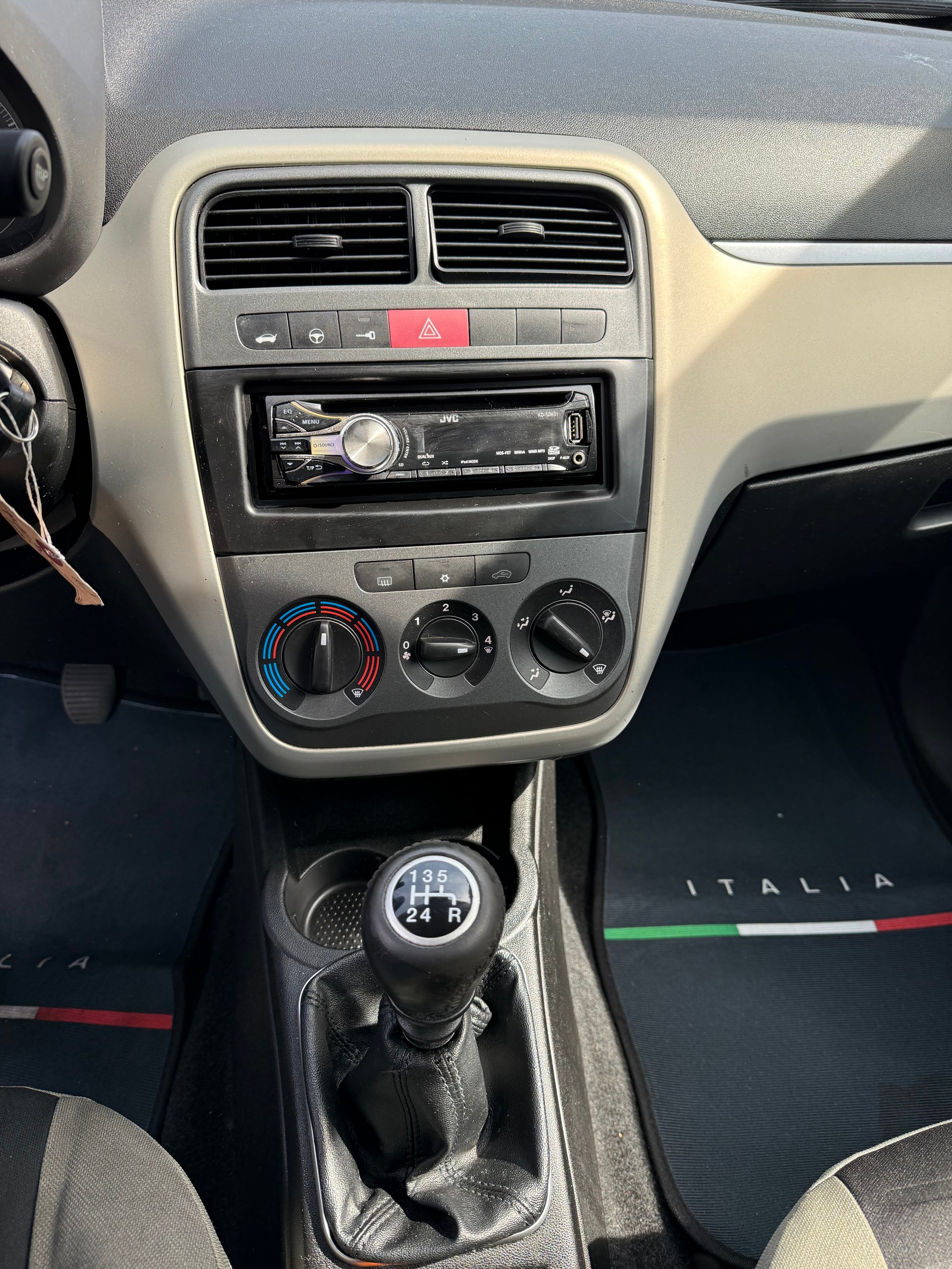 FIAT Punto 1.4 Active-image-10