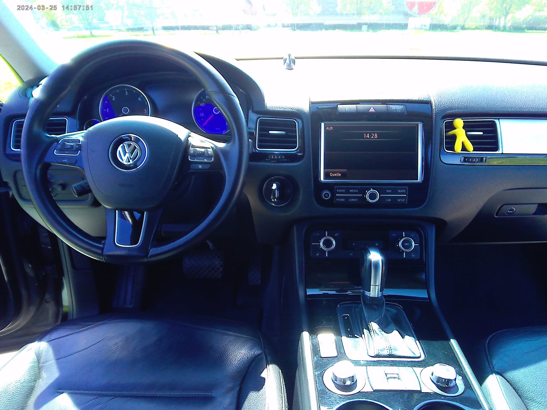 VW Touareg 3.0 TDI BlueMotion Technology Tiptronic-image-10