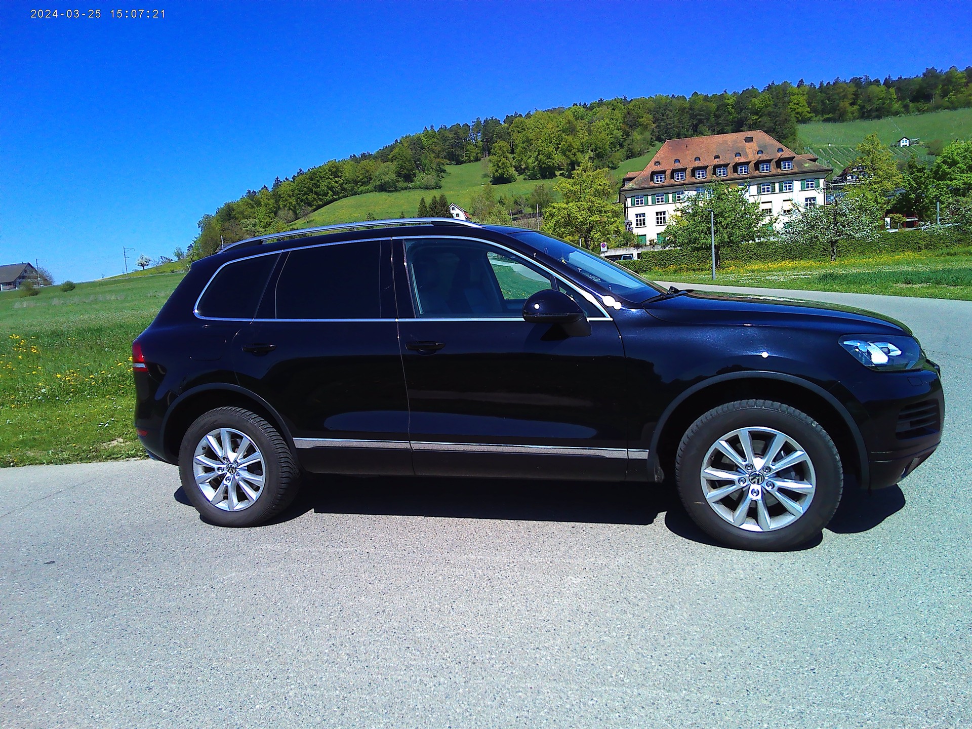VW Touareg 3.0 TDI BlueMotion Technology Tiptronic-image-3