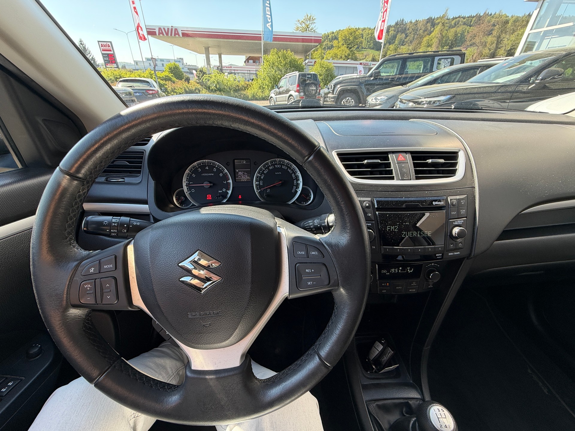 SUZUKI Swift 1.2i 16V PizSulai Top 4x4-image-8