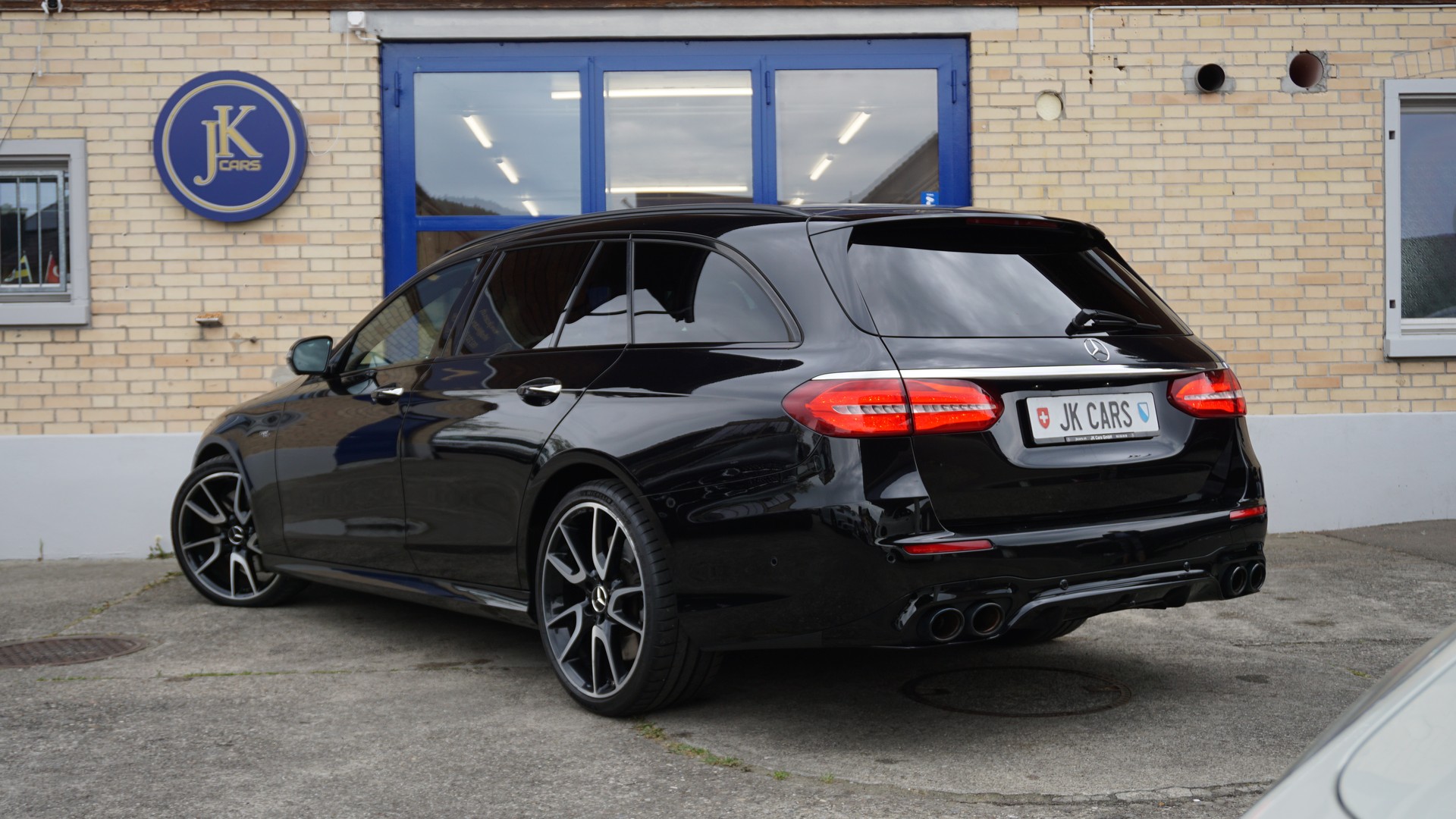 MERCEDES-BENZ E 53 AMG 4Matic 9G-Tronic-image-6