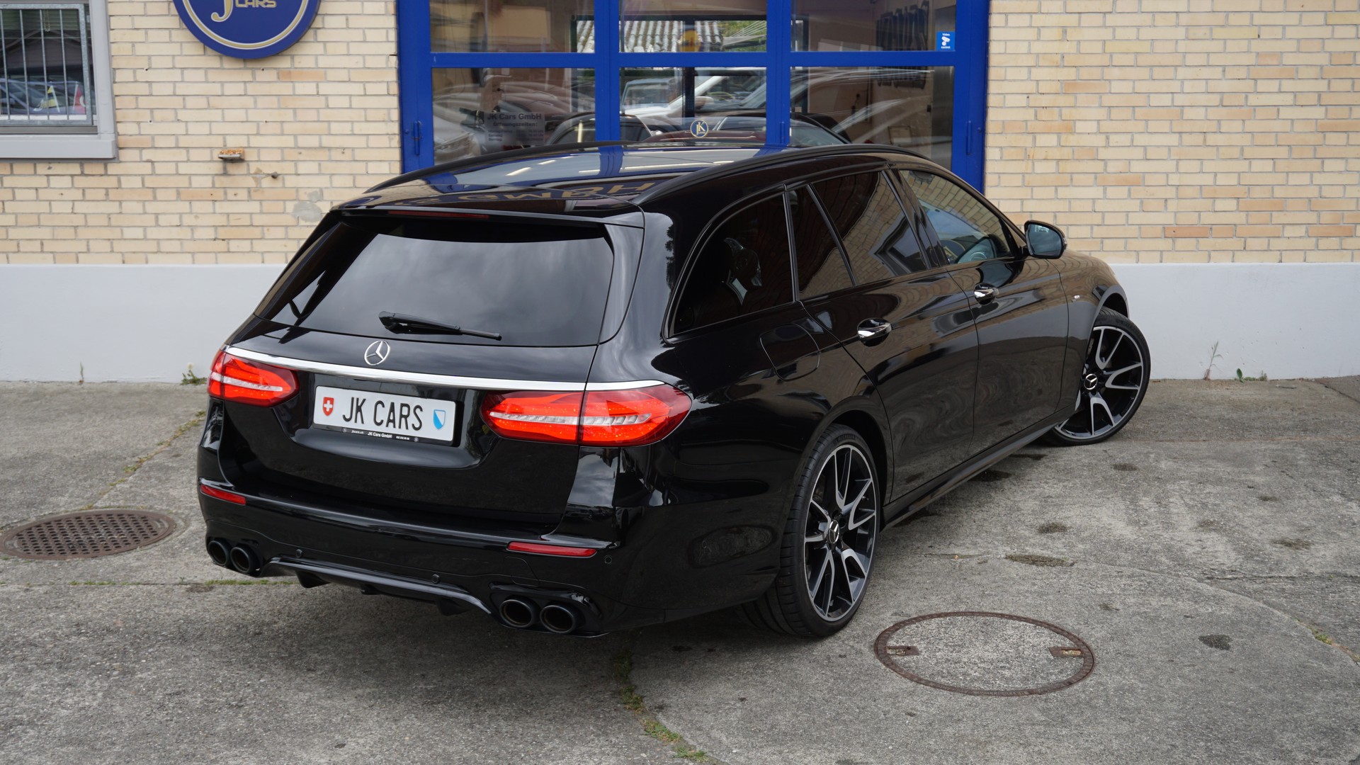 MERCEDES-BENZ E 53 AMG 4Matic 9G-Tronic-image-9
