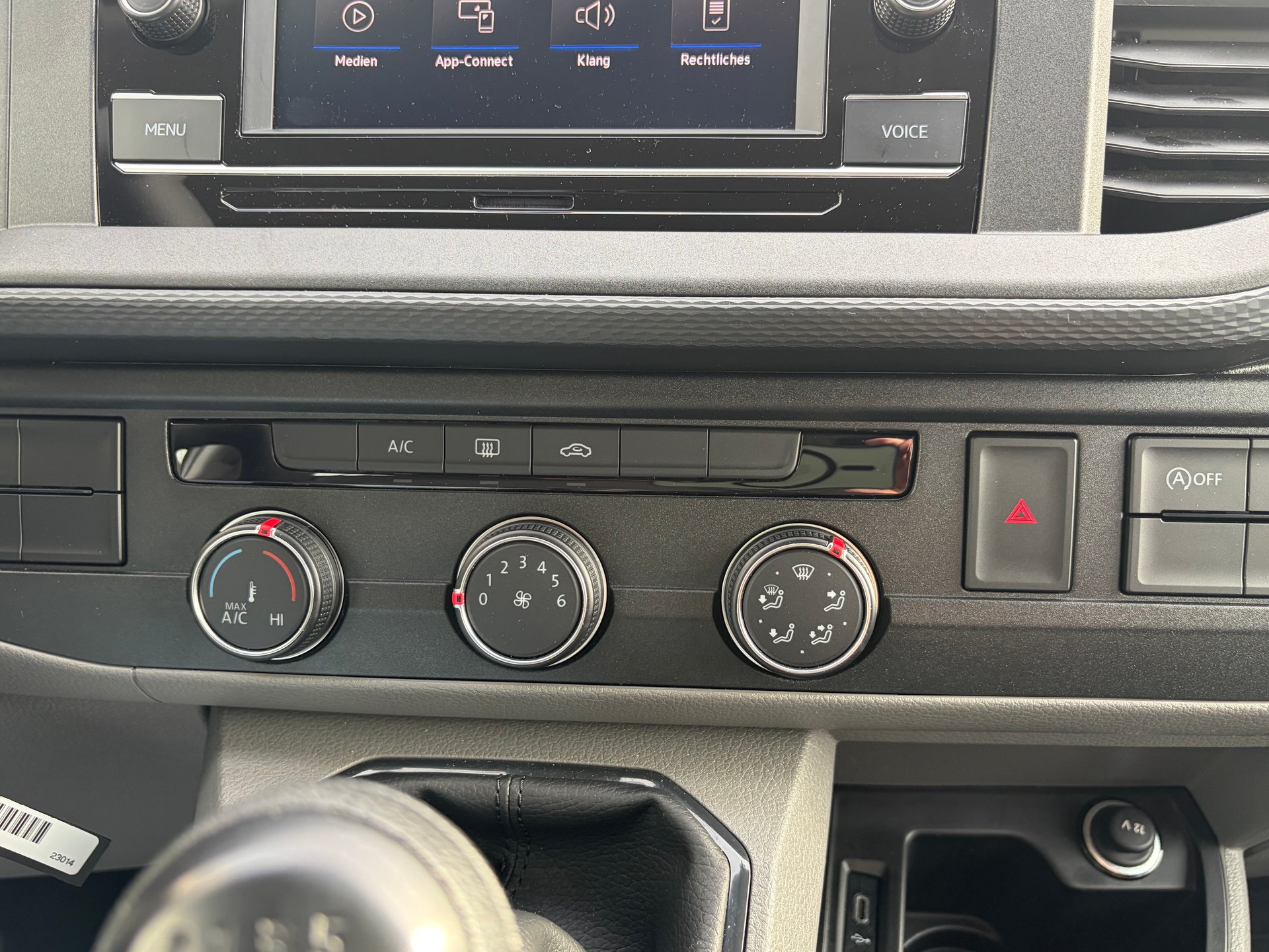 VW T6.1 2.0 TDI Entry-image-18
