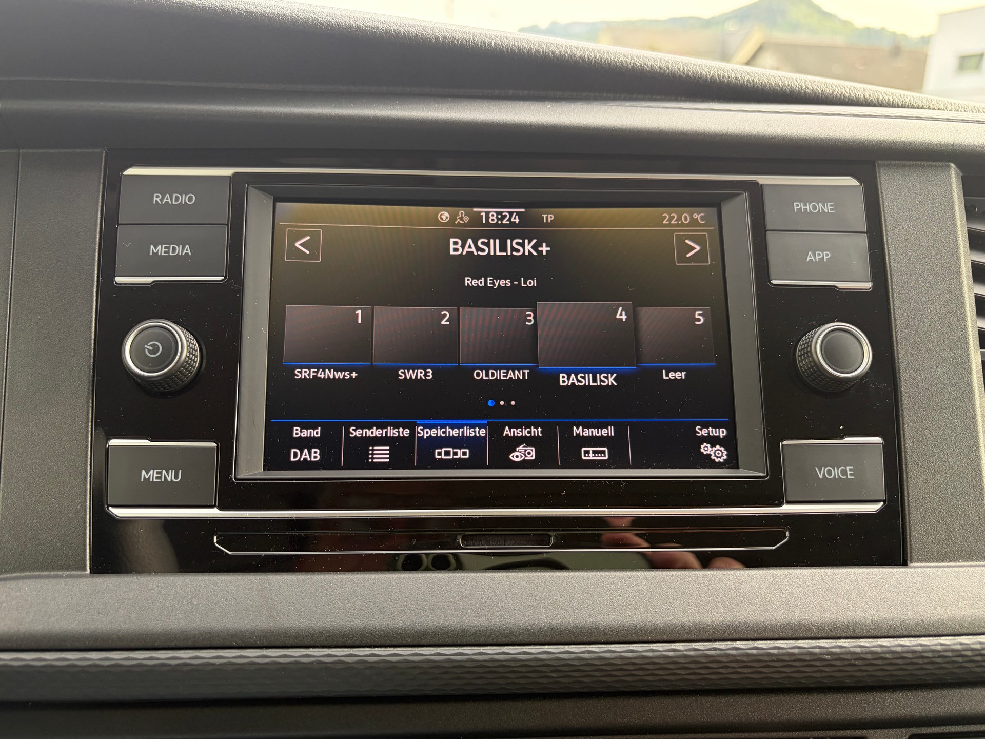 VW T6.1 2.0 TDI Entry-image-14