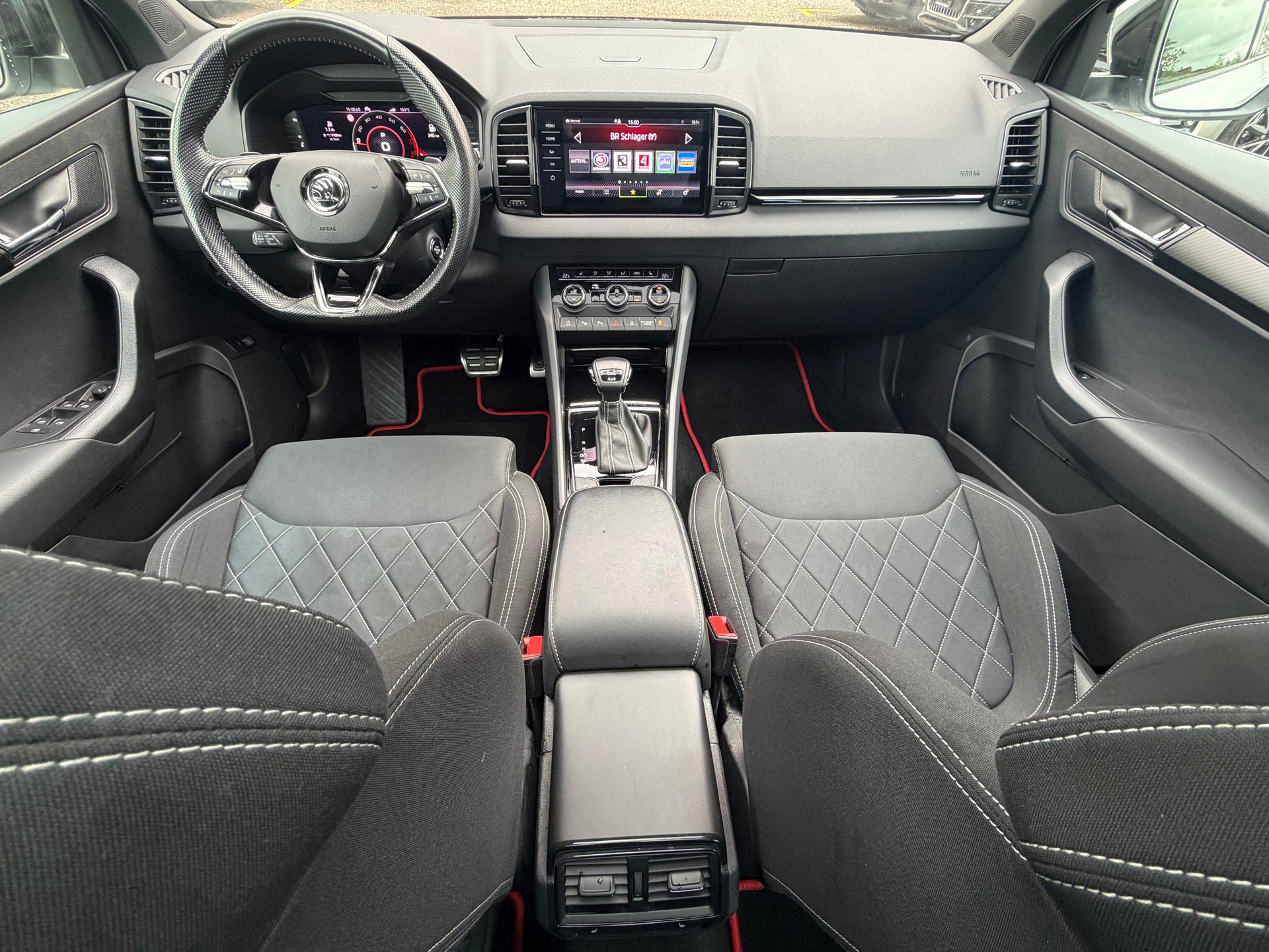 SKODA Karoq 2.0 TSI SportLine 4x4 DSG-image-11