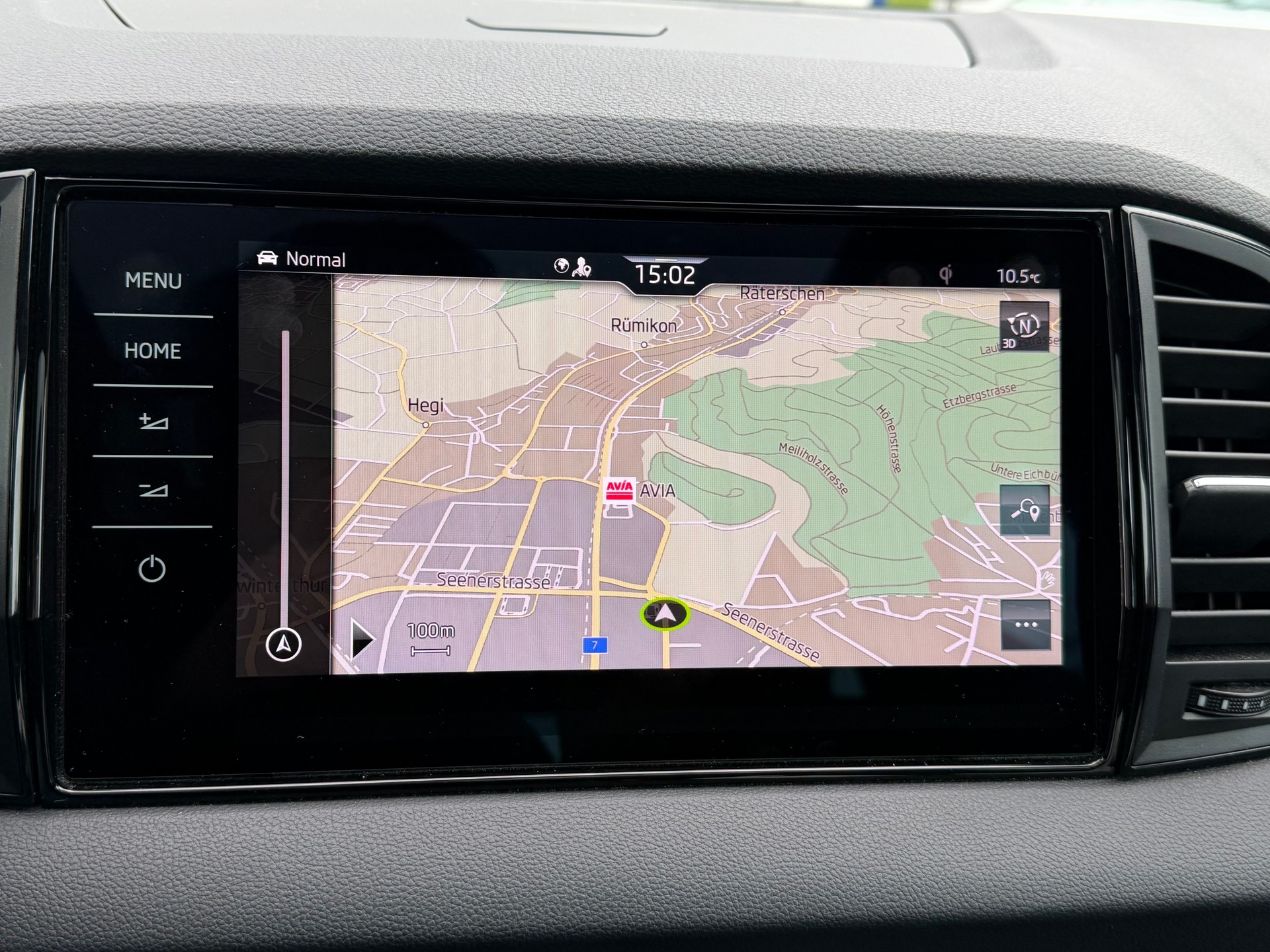 SKODA Karoq 2.0 TSI SportLine 4x4 DSG-image-25