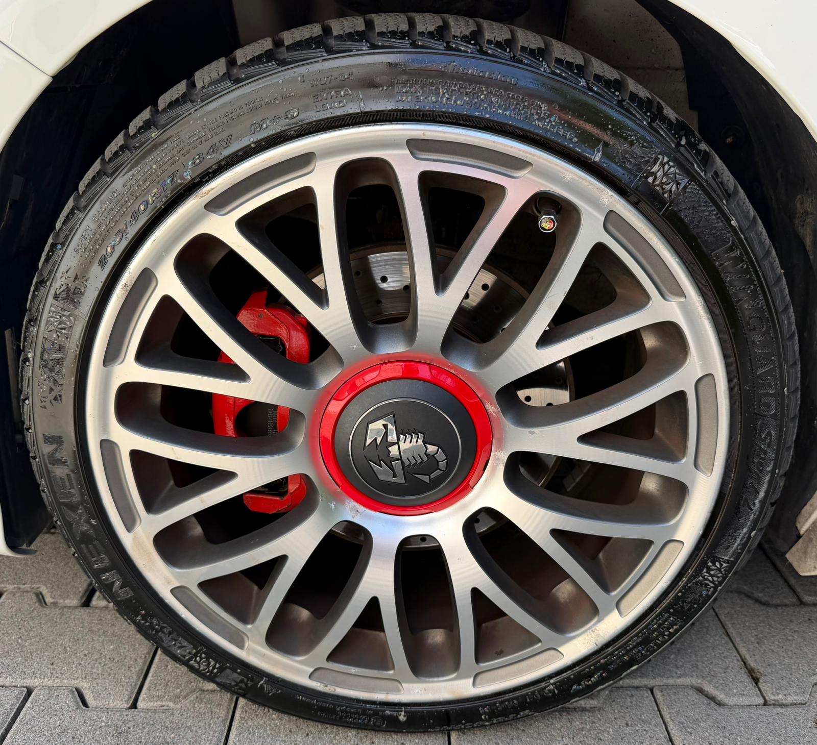 FIAT 595C 1.4 16V Turbo Abarth Turismo-image-10
