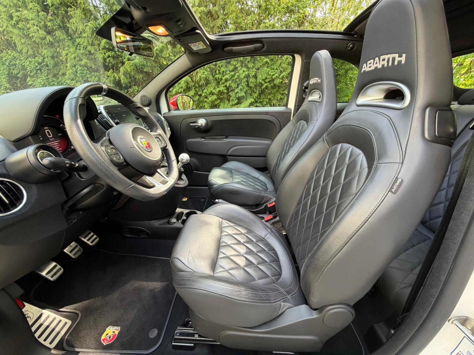FIAT 595C 1.4 16V Turbo Abarth Turismo-image-11