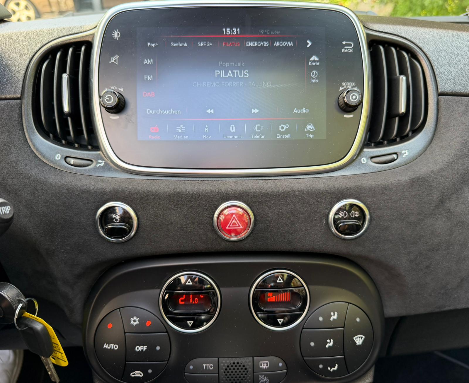 FIAT 595C 1.4 16V Turbo Abarth Turismo-image-21