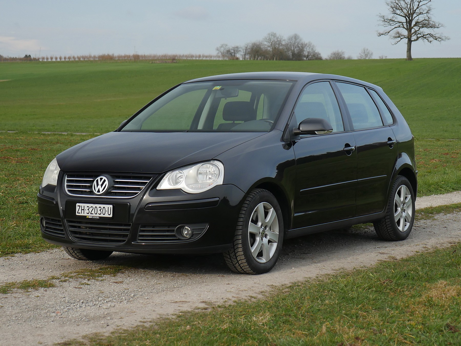 VW Polo 1.9 TDI Sportline-image-1