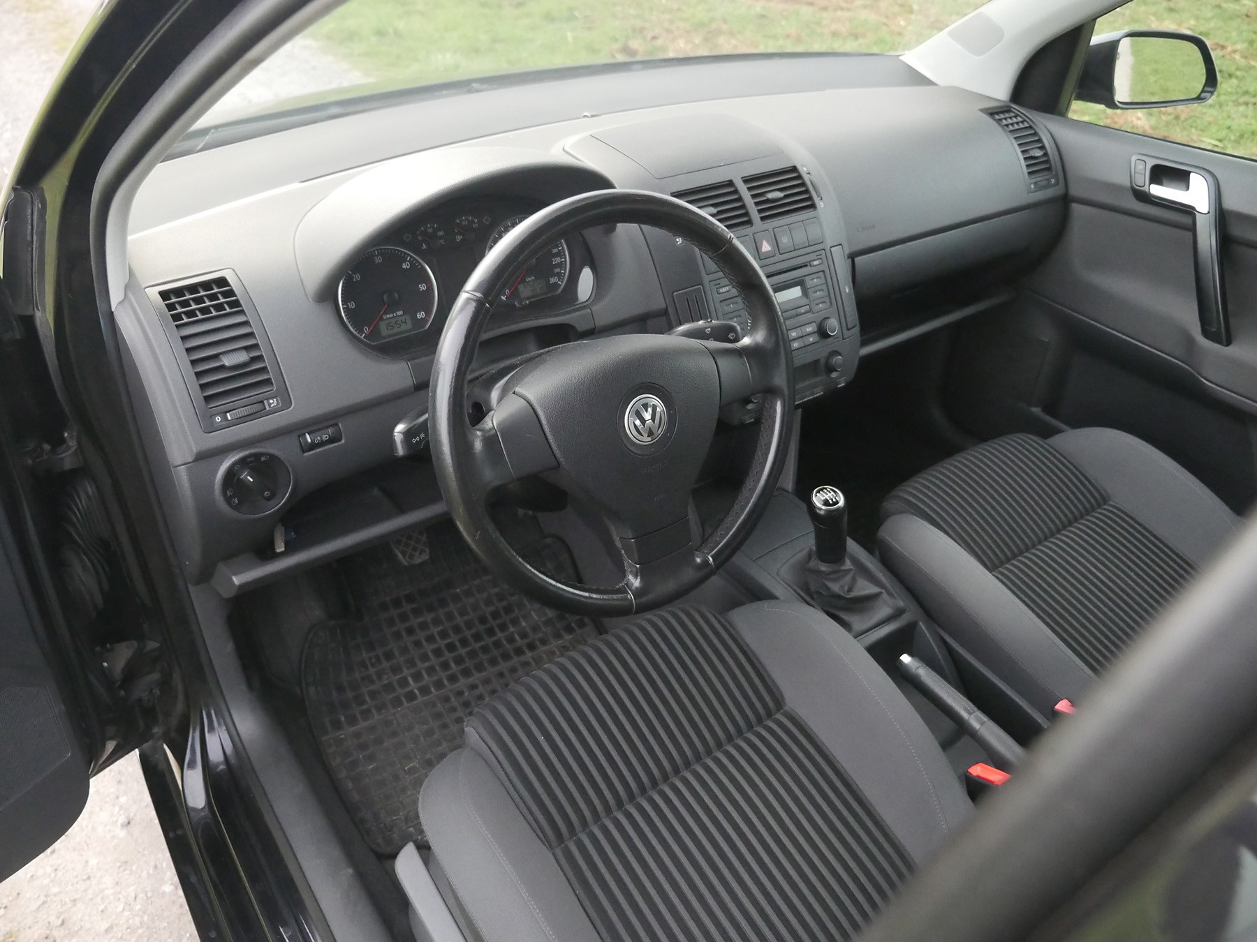VW Polo 1.9 TDI Sportline-image-10