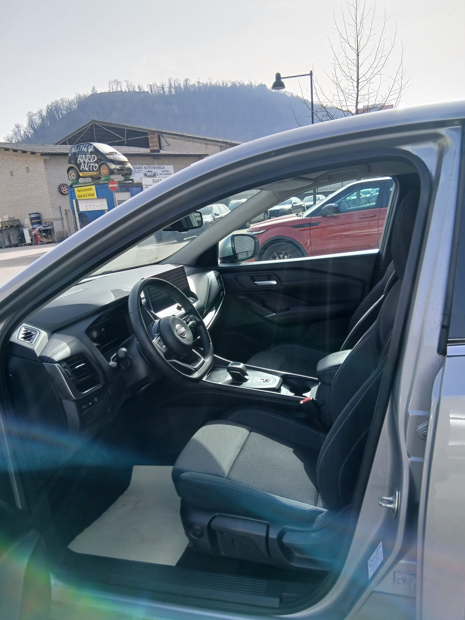 NISSAN Qashqai 1.3 DIG-T MHEV N-Connecta Xtronic-image-8