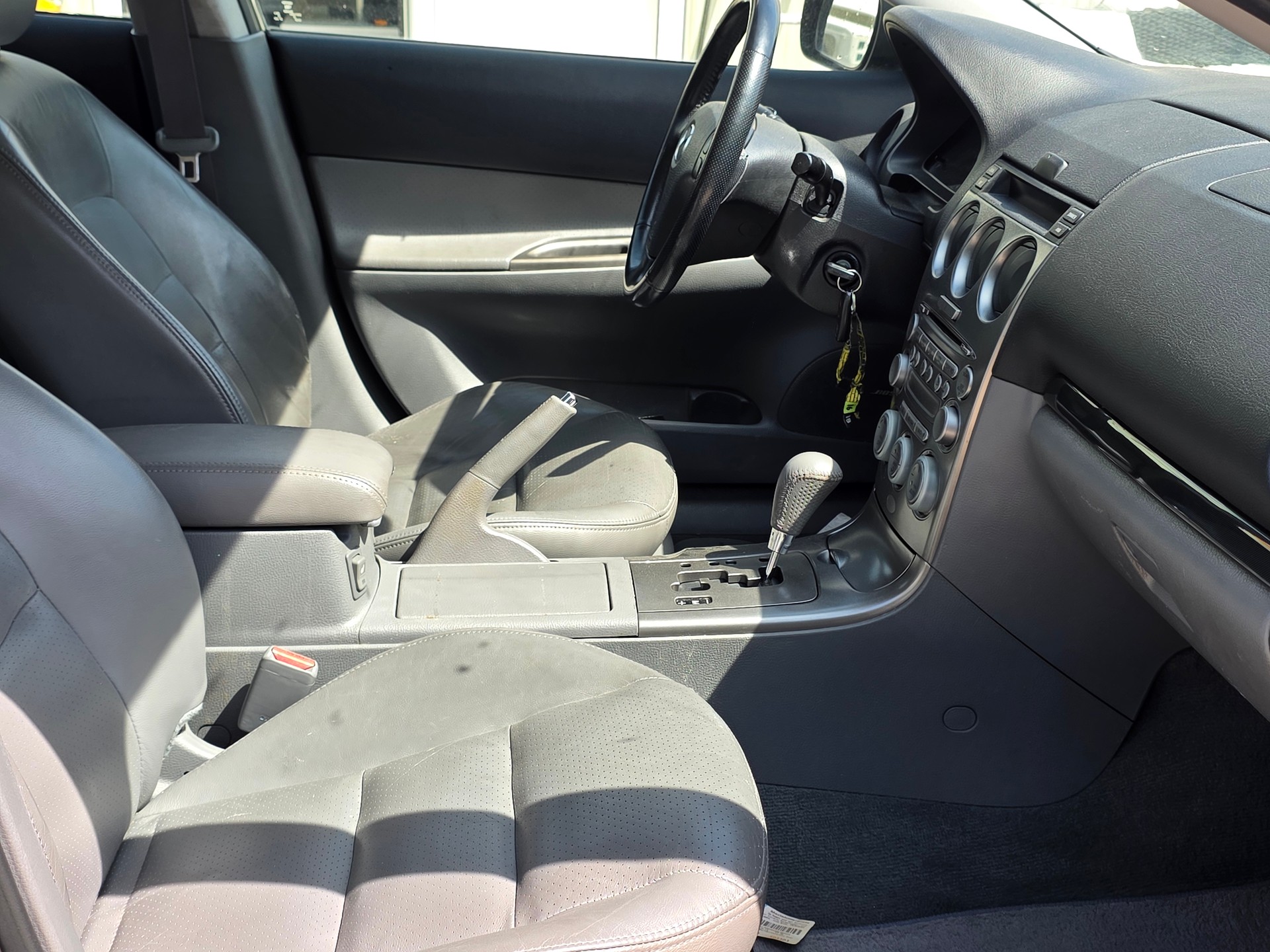 MAZDA 3.0i V6 *** Automat Frisch ab MFK / Frisch ab Service / Gratis Lieferung ***-image-11