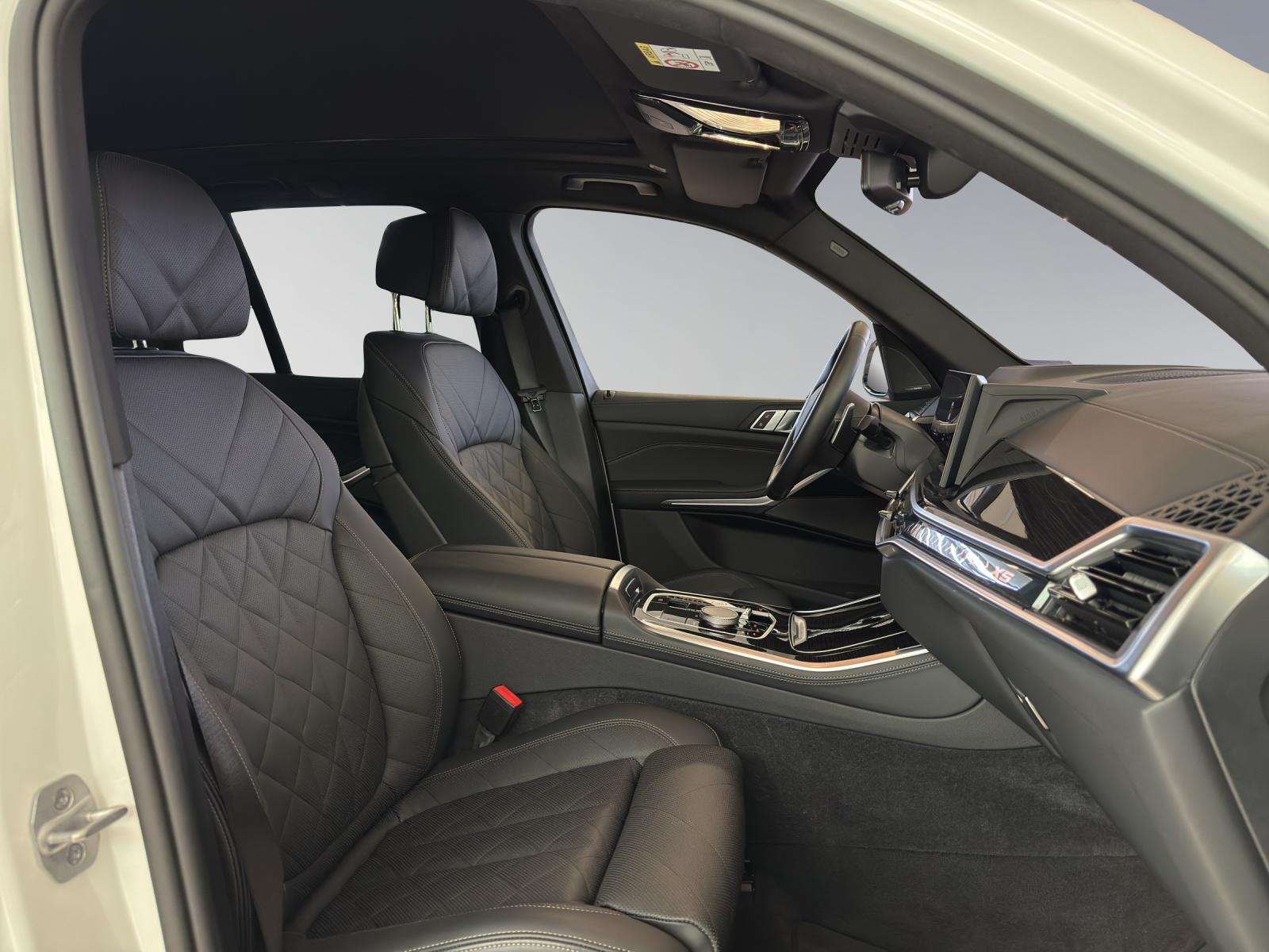 BMW X5 30d xDrive M-SportPaket-image-17