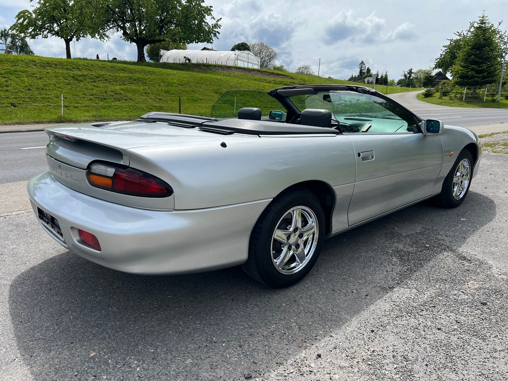 CHEVROLET Camaro Convertible B-image-4