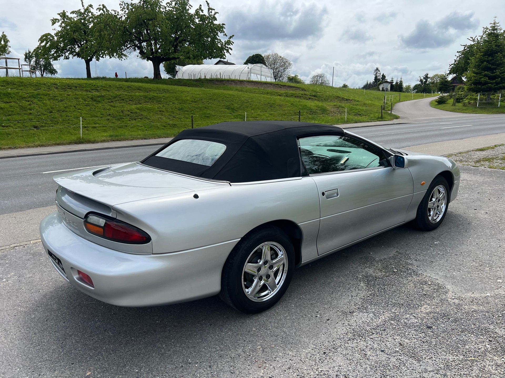 CHEVROLET Camaro Convertible B-image-11