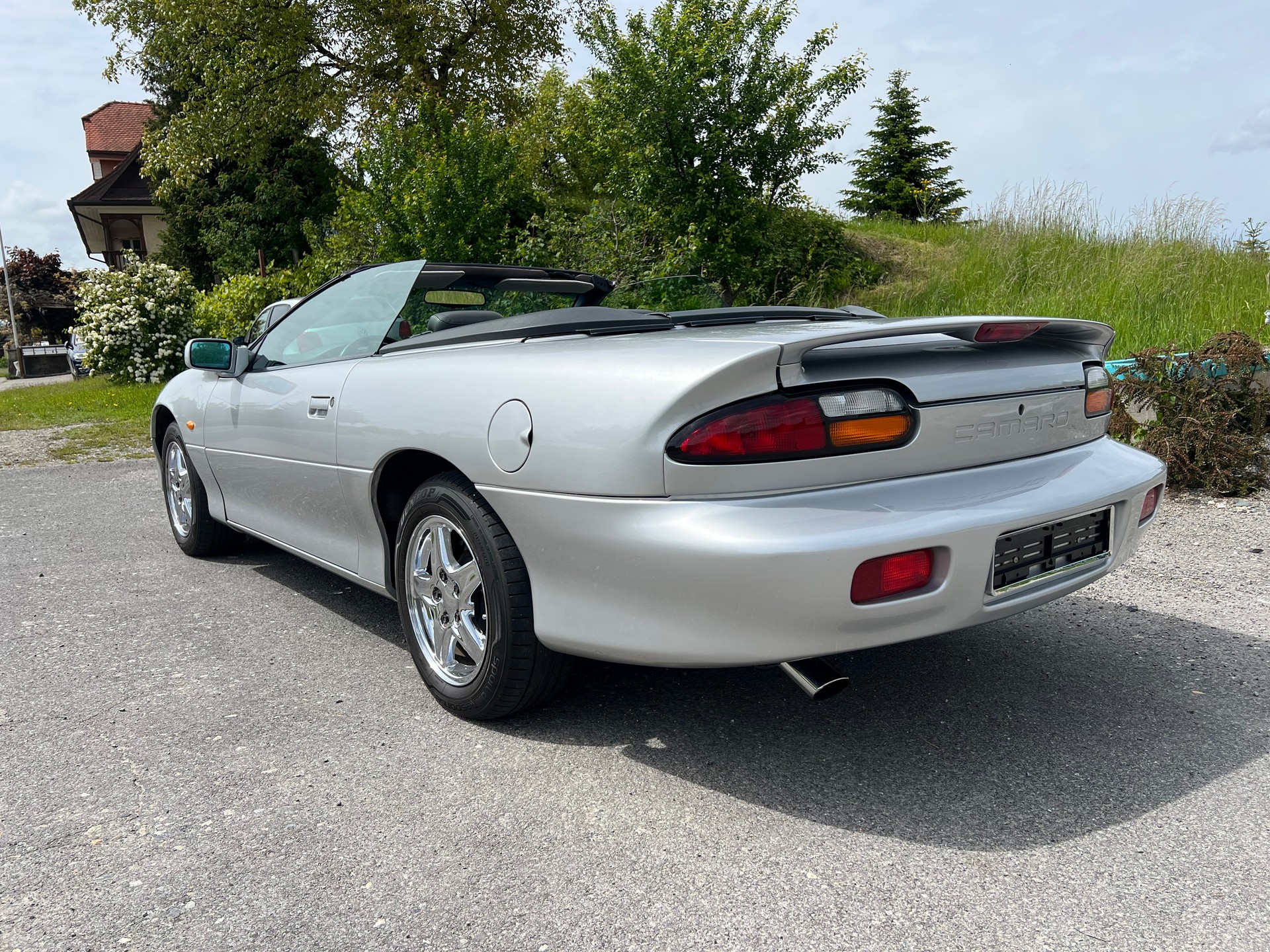 CHEVROLET Camaro Convertible B-image-5