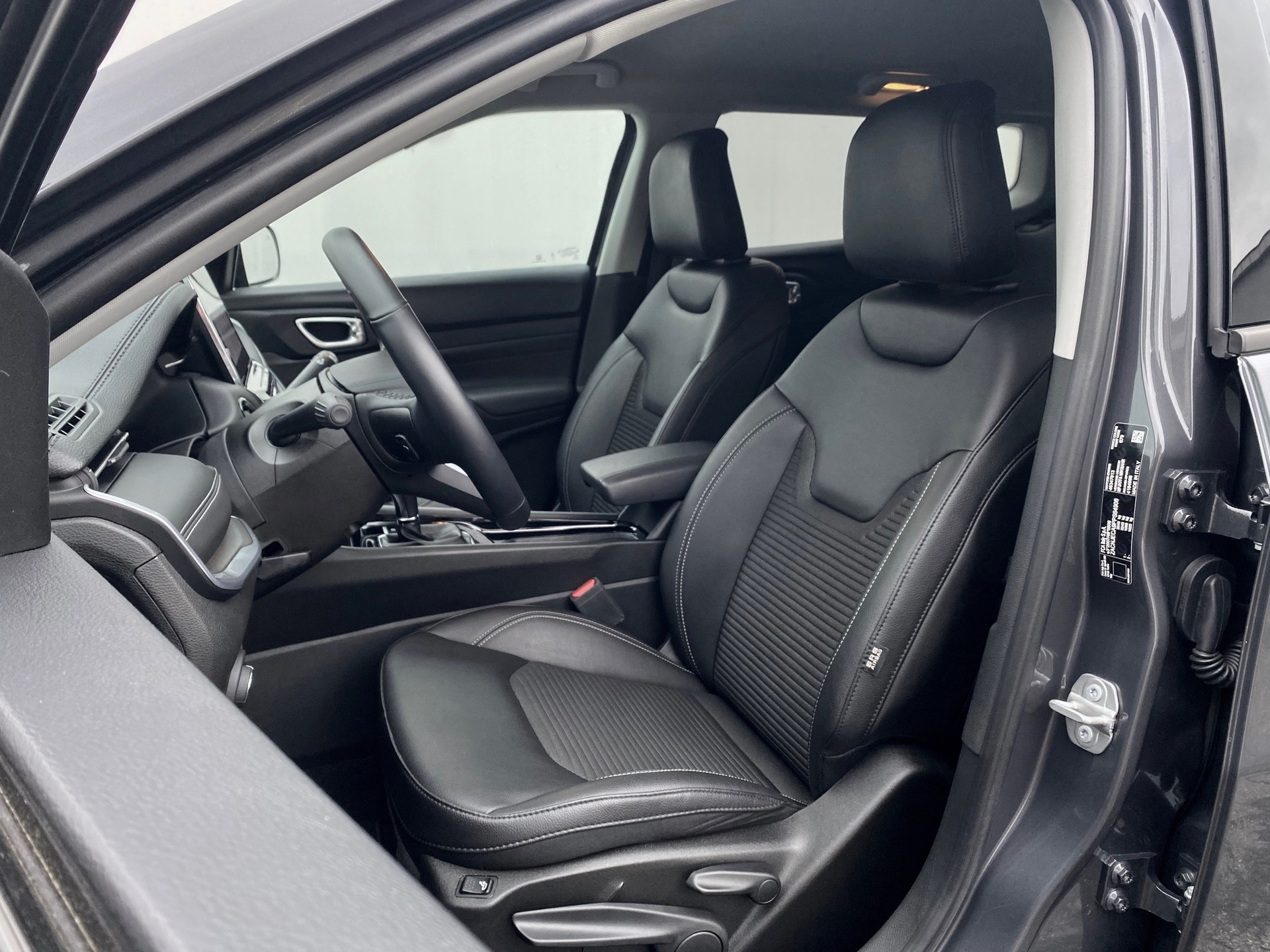 JEEP Compass 4x2 1.5T*MildHybrid*Swiss Altitude*-showroom-element-3