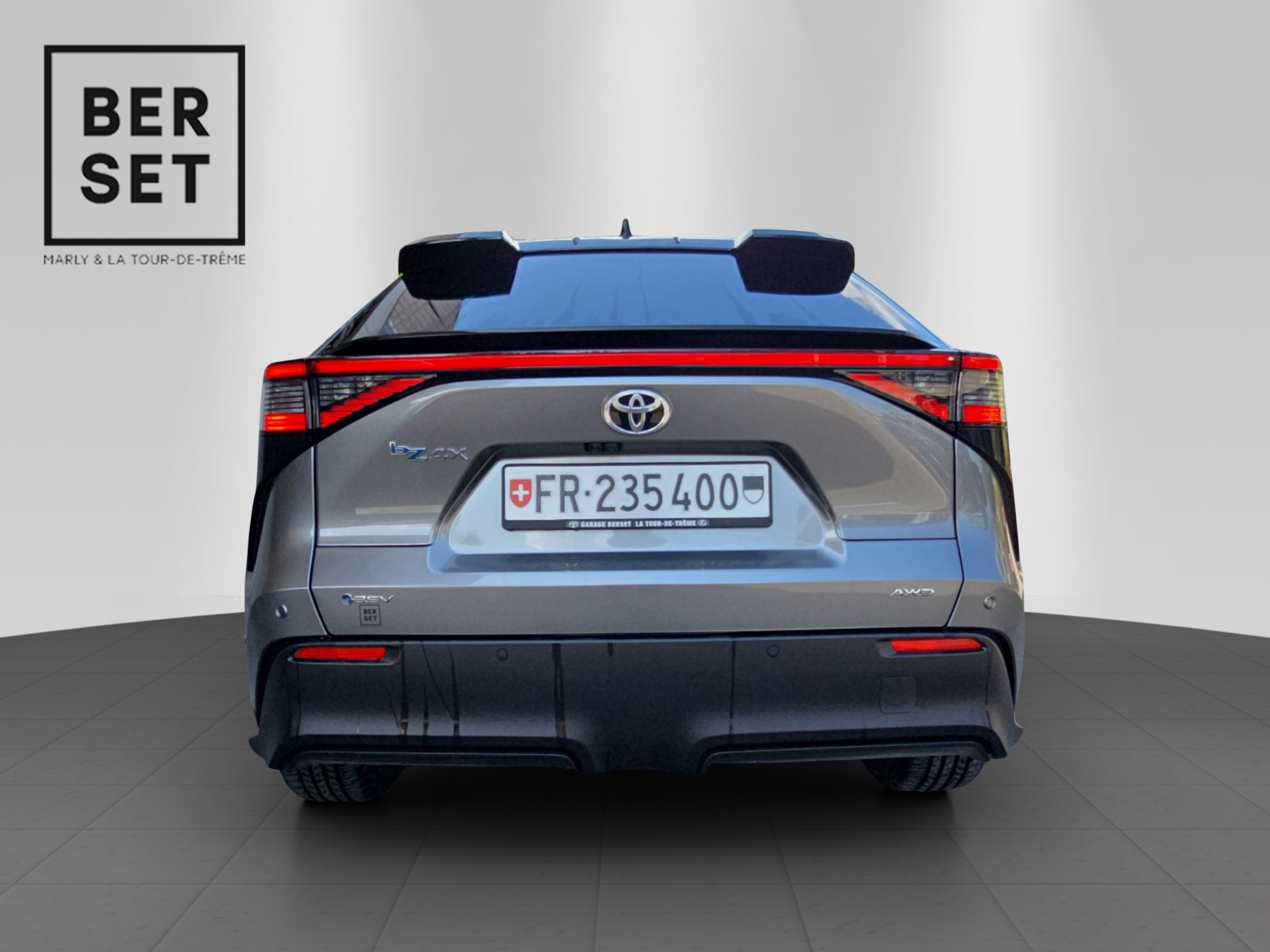 TOYOTA bZ4X Premium AWD-showroom-element-3