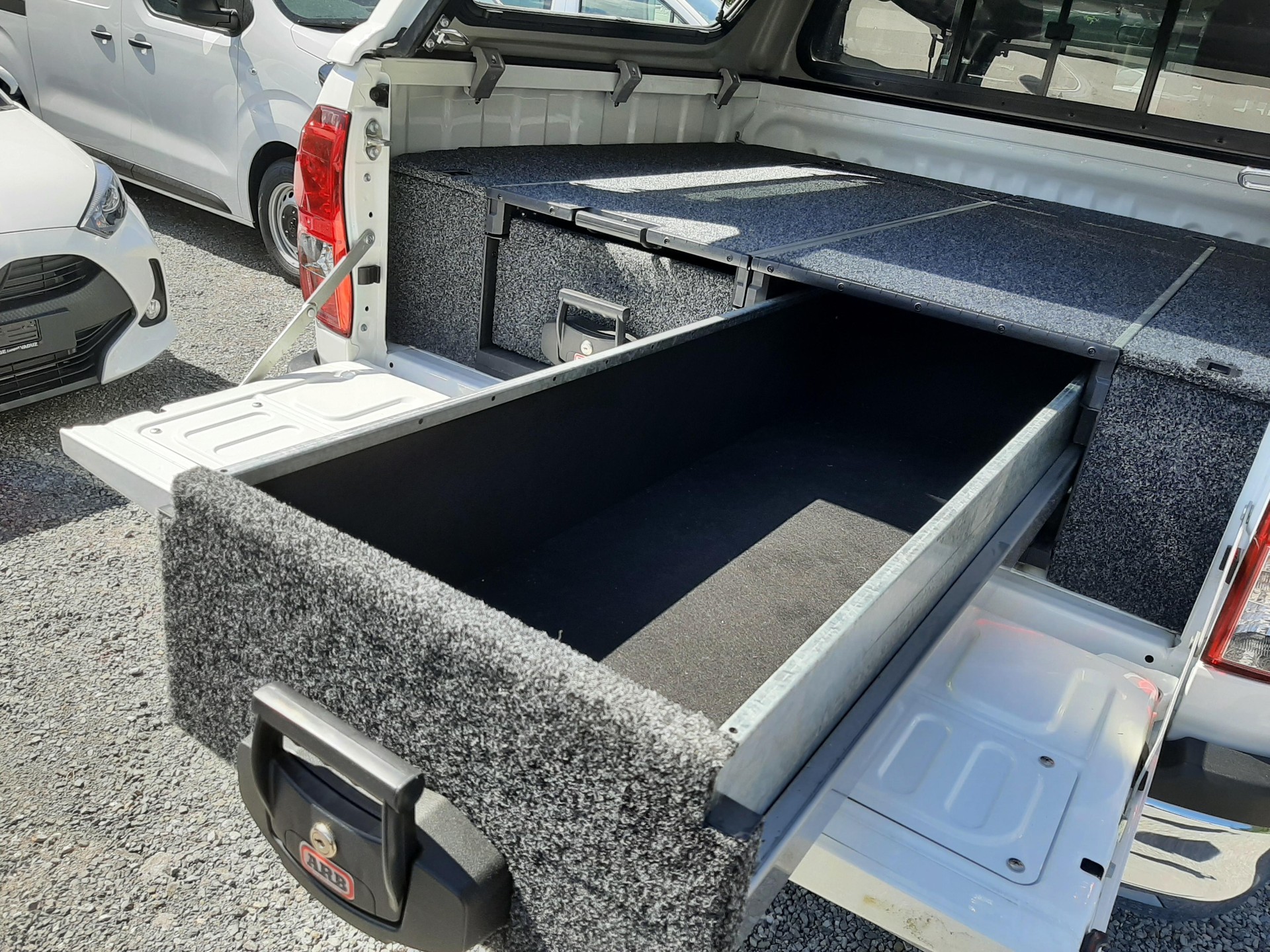 TOYOTA Hilux Double Cab.-Pick-up 2.8 D-4D 204 Style MHEV-image-20