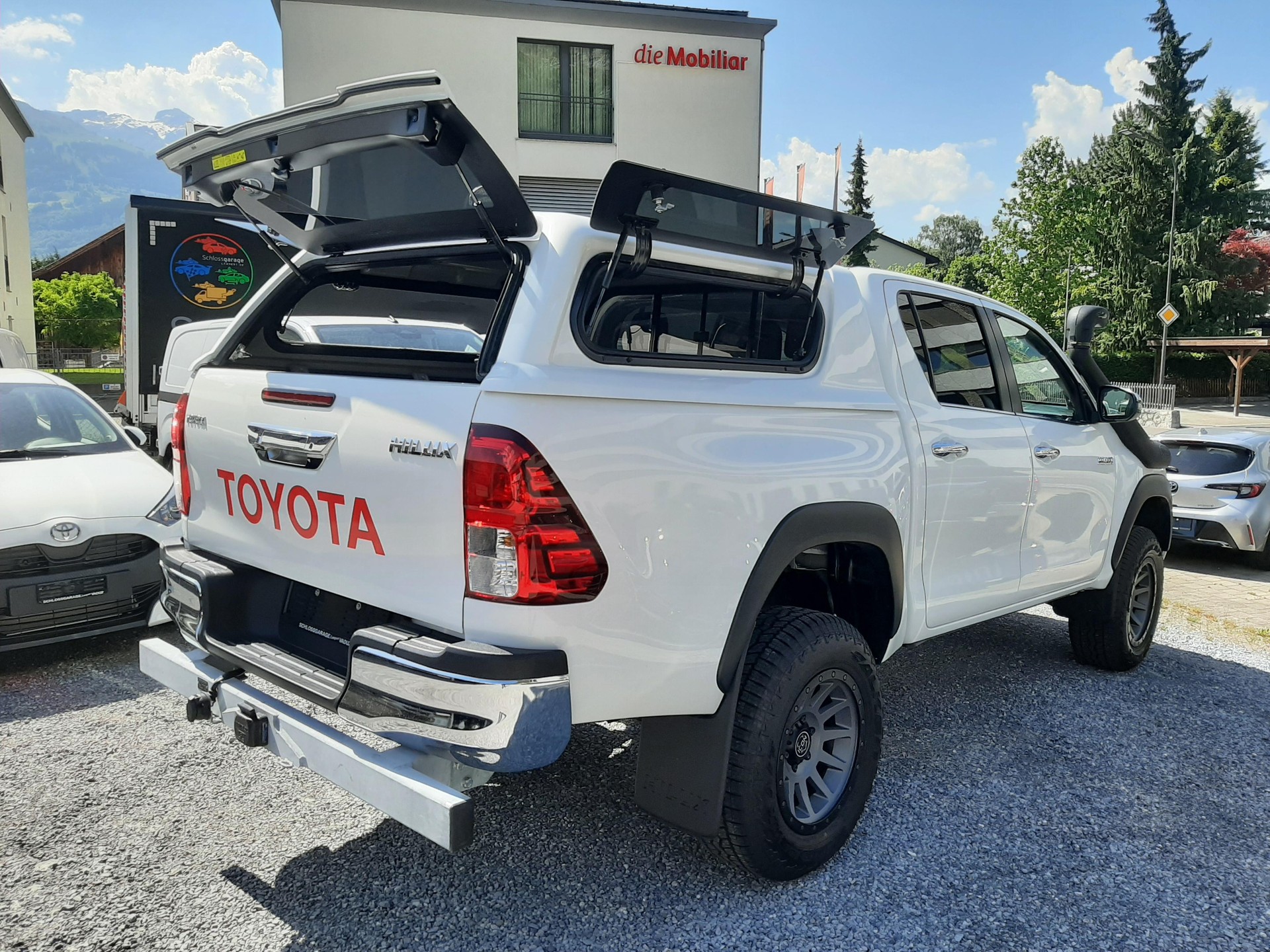 TOYOTA Hilux Double Cab.-Pick-up 2.8 D-4D 204 Style MHEV-image-17