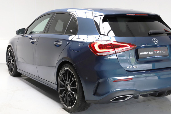 MERCEDES-BENZ A 250 AMG Line 4Matic-showroom-element-3